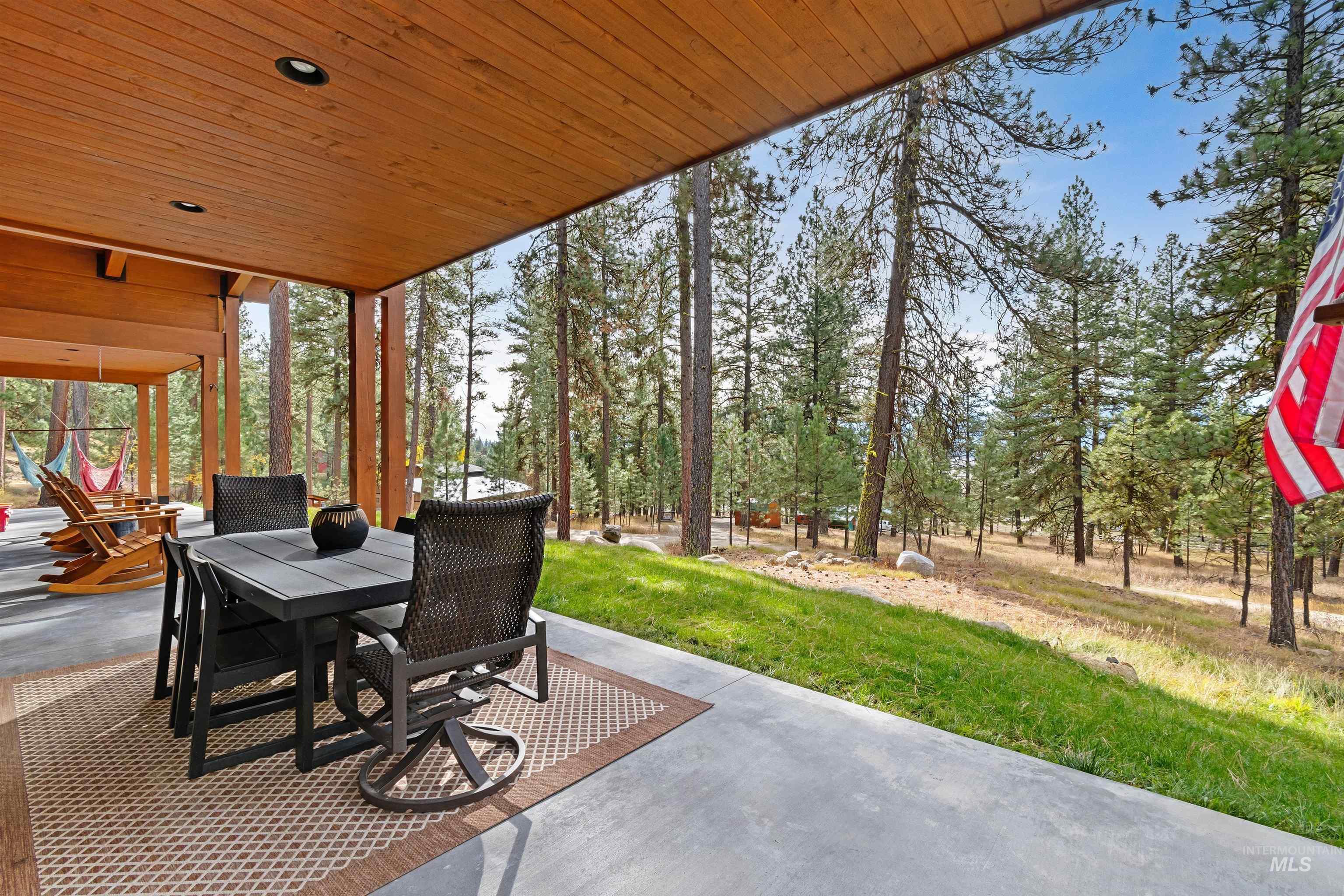 13322 Vili Road, McCall, Idaho 83638, 3 Bedrooms, 3 Bathrooms, Residential For Sale, Price $1,250,000, 98971052