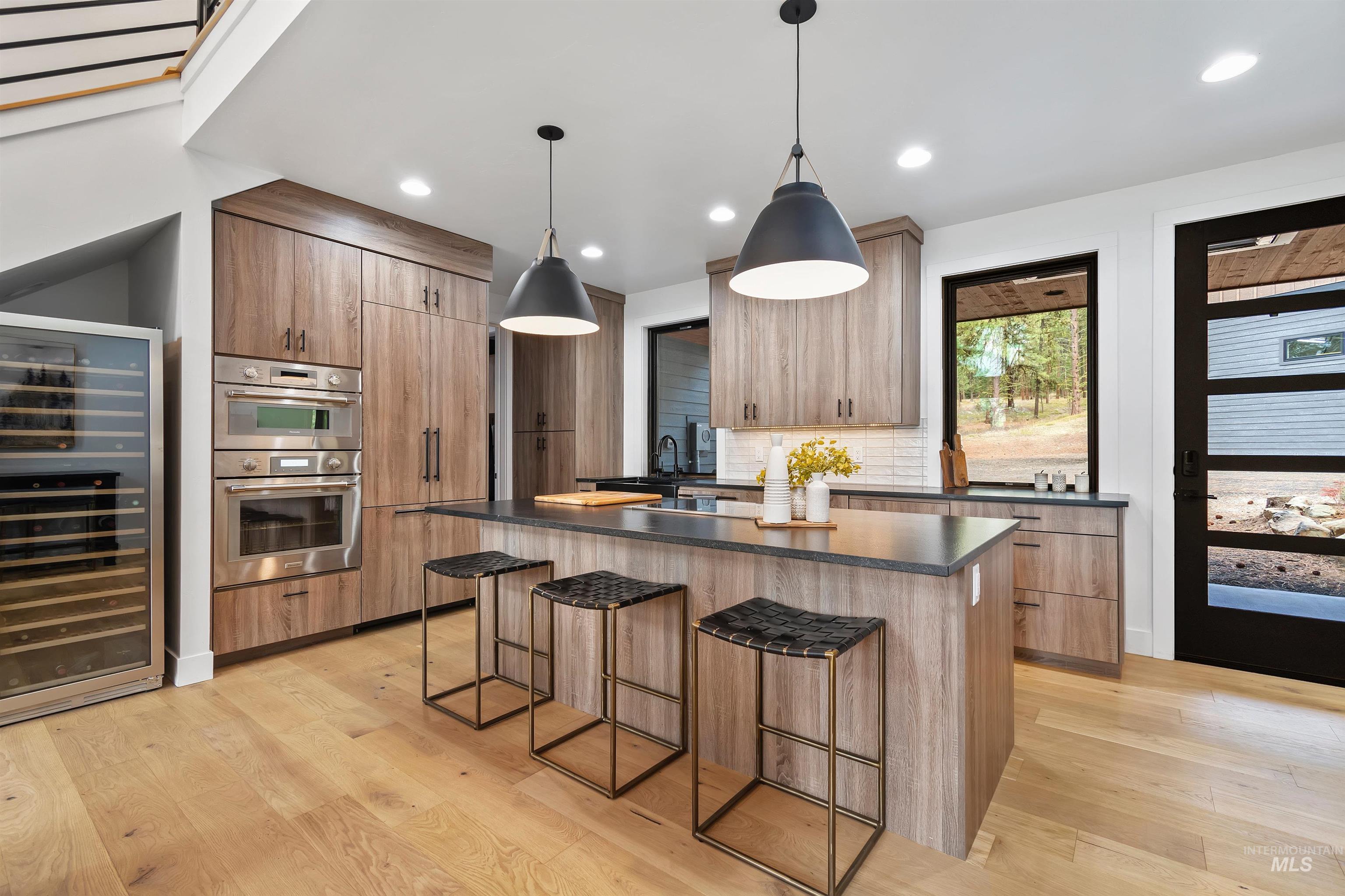 13322 Vili Road, McCall, Idaho 83638, 3 Bedrooms, 3 Bathrooms, Residential For Sale, Price $1,250,000, 98971052