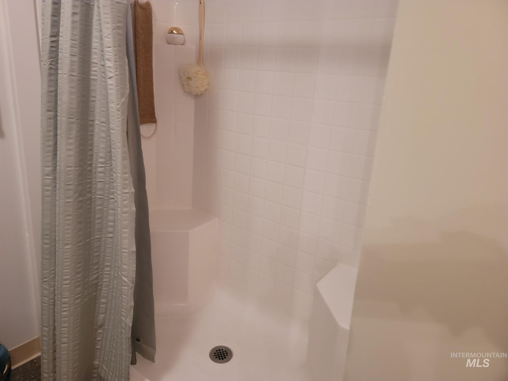 1162 N Camelot Dr., Boise, Idaho 83704, 1 Bedroom, 1 Bathroom, Residential For Sale, Price $300,000,MLS 98971054