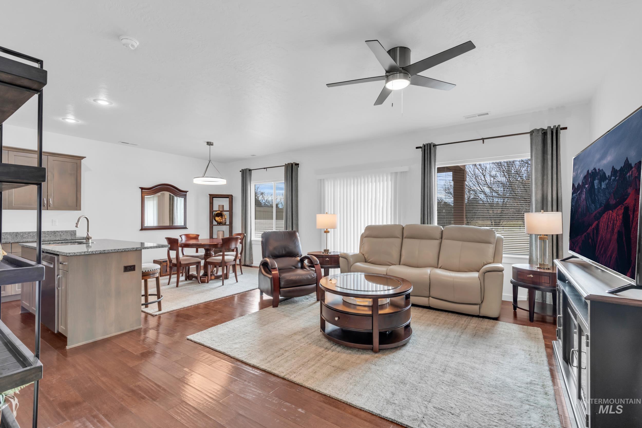 9221 W Tillamook Dr, Boise, Idaho 83709, 3 Bedrooms, 2.5 Bathrooms, Residential For Sale, Price $459,000,MLS 98971058