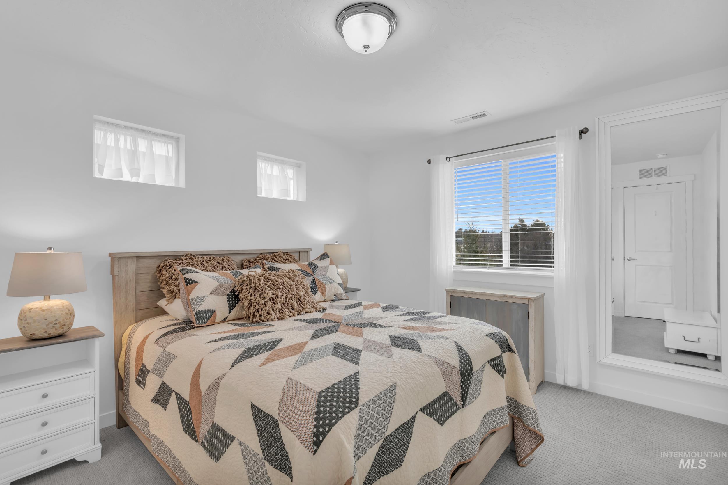 9221 W Tillamook Dr, Boise, Idaho 83709, 3 Bedrooms, 2.5 Bathrooms, Residential For Sale, Price $459,000,MLS 98971058