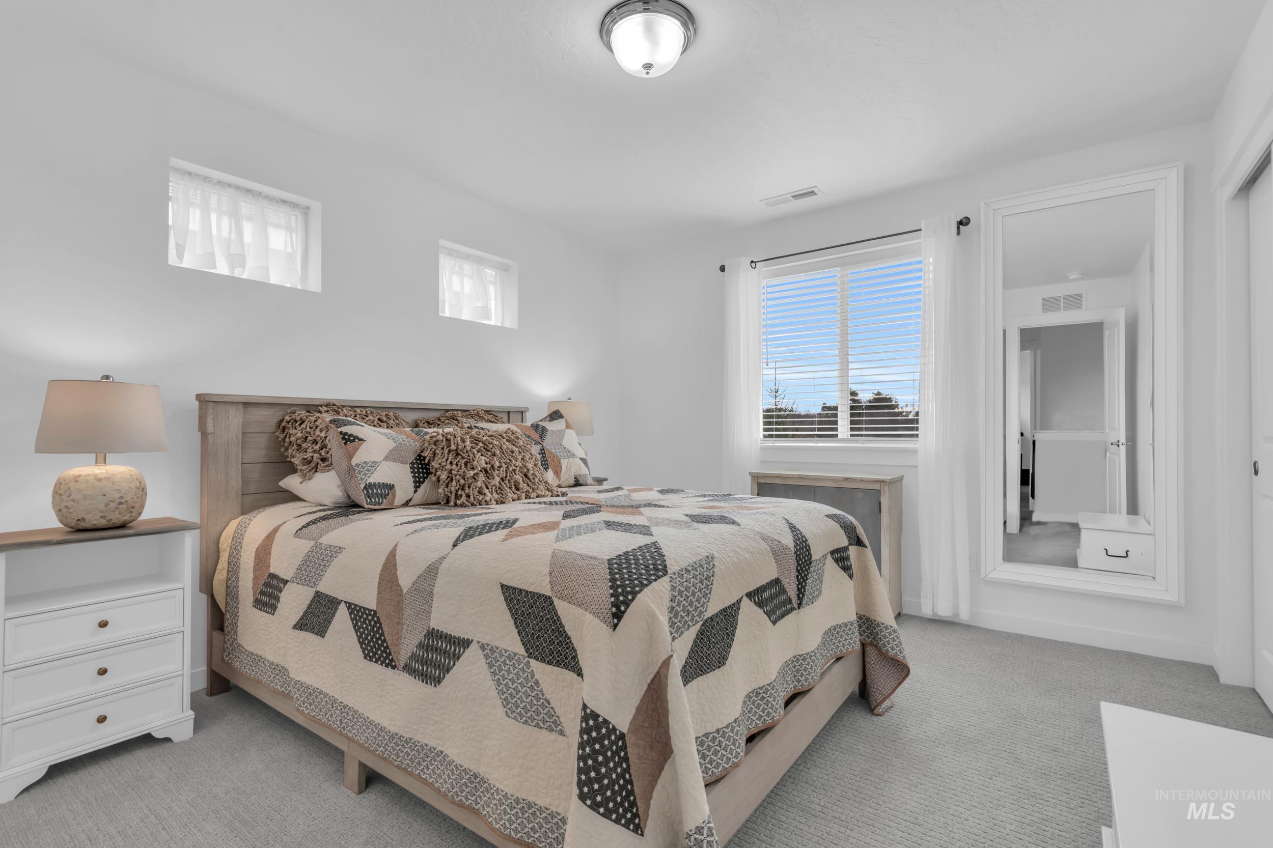 9221 W Tillamook Dr, Boise, Idaho 83709, 3 Bedrooms, 2.5 Bathrooms, Residential For Sale, Price $459,000,MLS 98971058