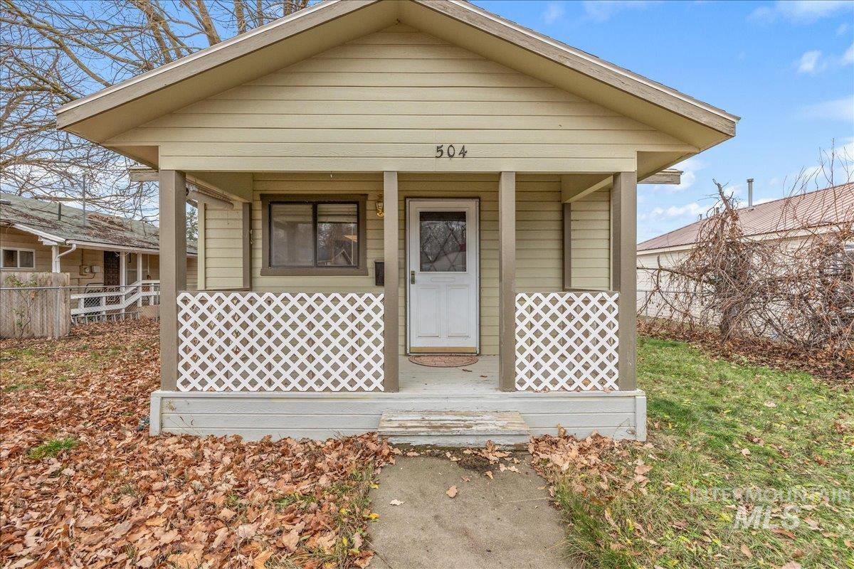 504 E Bates Ave, Parma, Idaho 83660, 1 Bedroom, 1 Bathroom, Residential For Sale, Price $160,000, 98971059