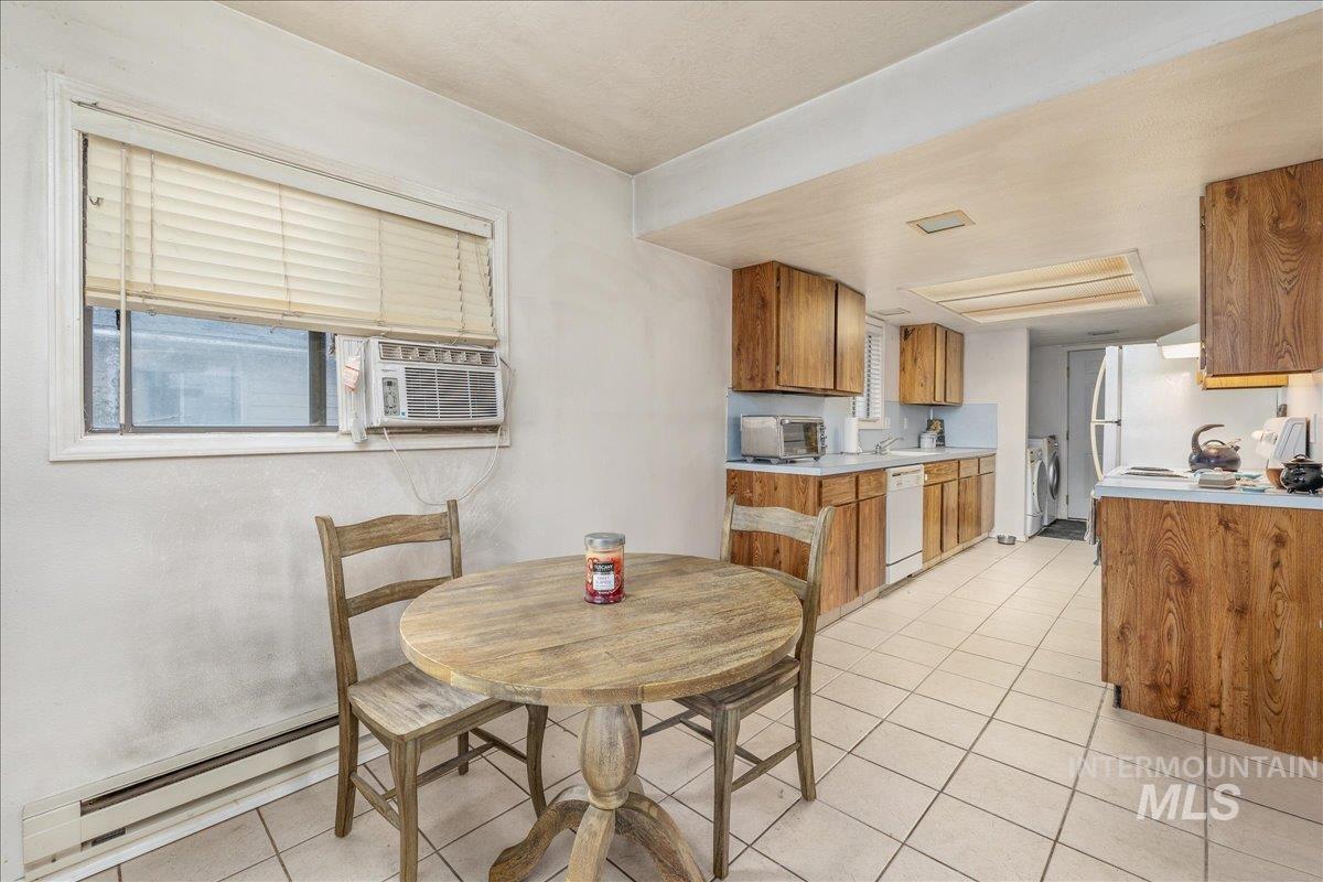 504 E Bates Ave, Parma, Idaho 83660, 1 Bedroom, 1 Bathroom, Residential For Sale, Price $160,000, 98971059