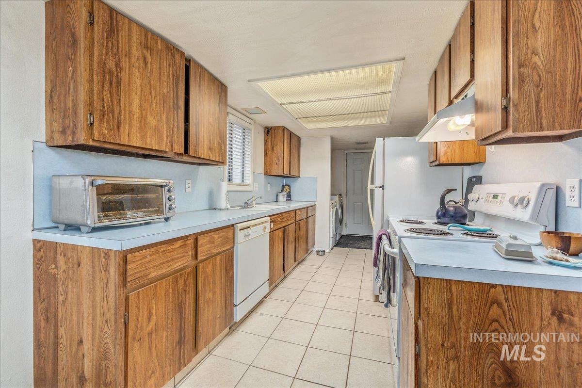 504 E Bates Ave, Parma, Idaho 83660, 1 Bedroom, 1 Bathroom, Residential For Sale, Price $160,000, 98971059