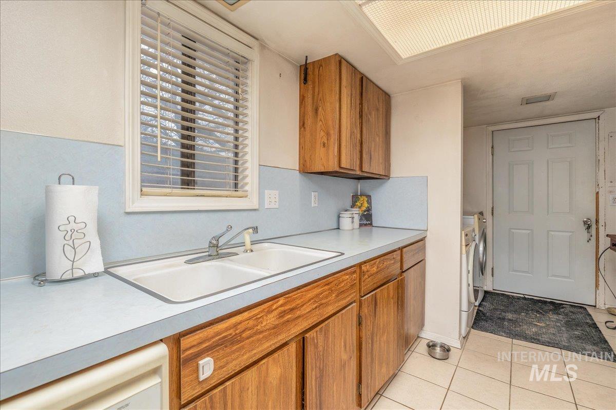 504 E Bates Ave, Parma, Idaho 83660, 1 Bedroom, 1 Bathroom, Residential For Sale, Price $160,000, 98971059