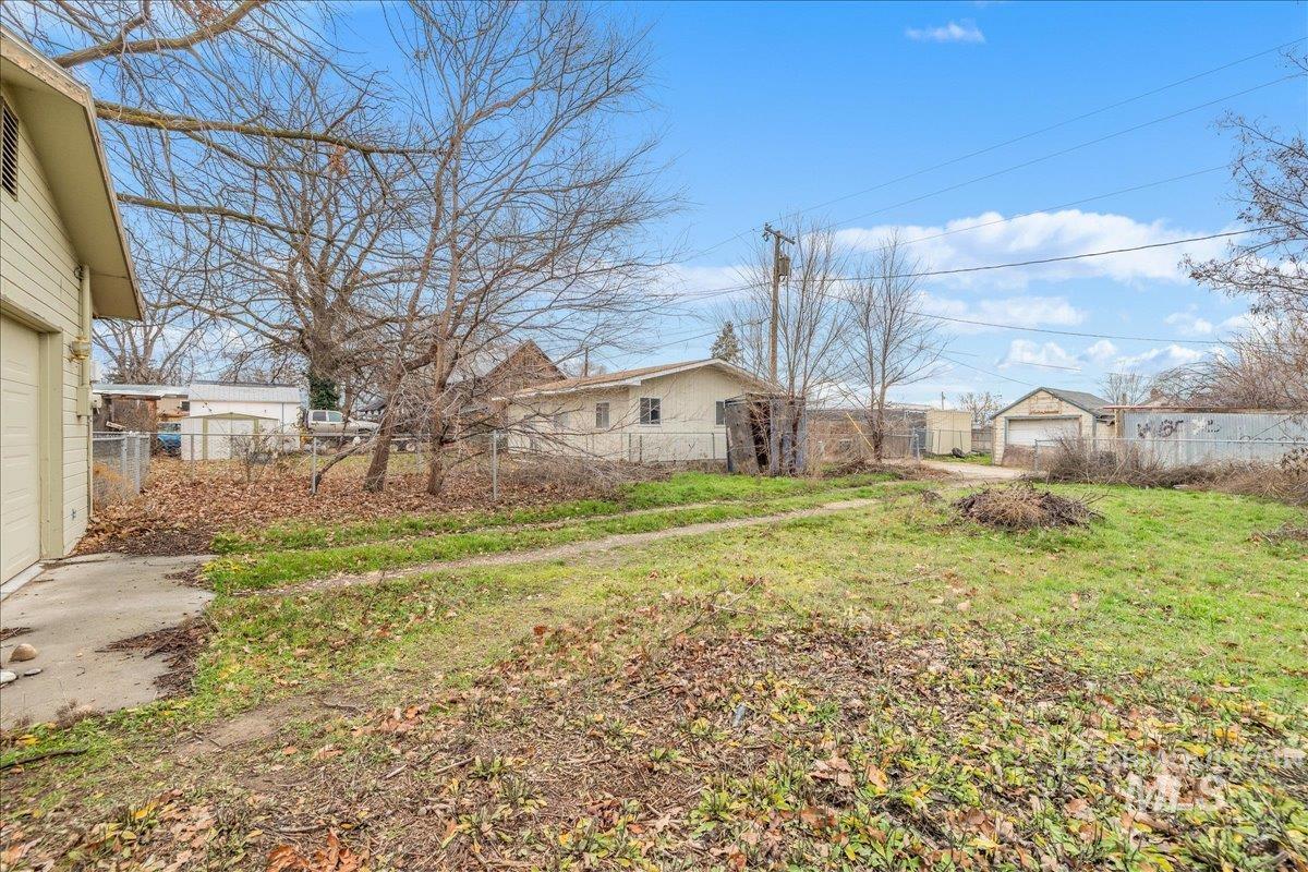 504 E Bates Ave, Parma, Idaho 83660, 1 Bedroom, 1 Bathroom, Residential For Sale, Price $160,000, 98971059