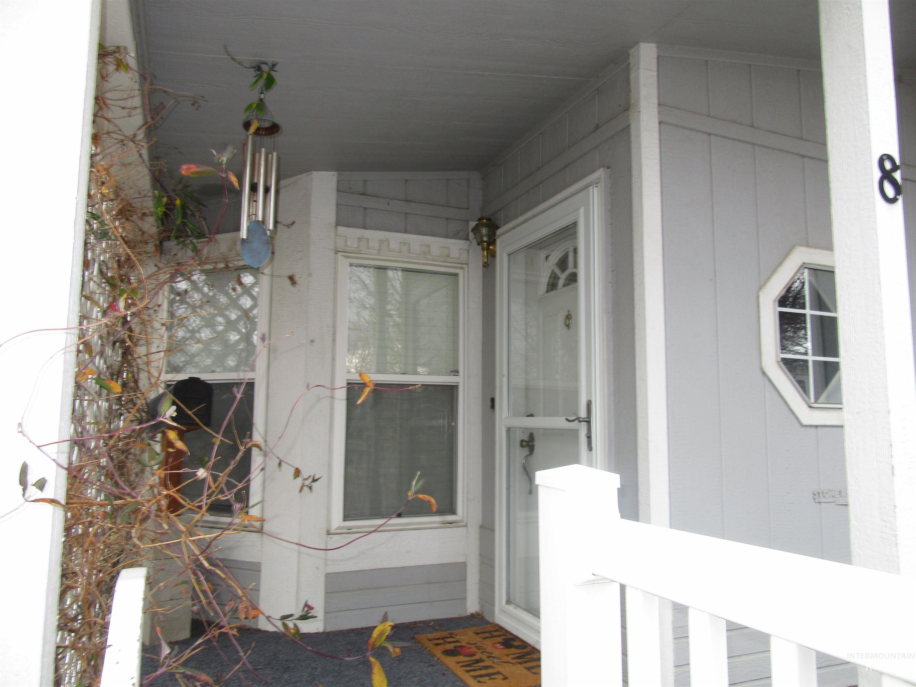 910 Moon Glo Ave, Buhl, Idaho 83316, 3 Bedrooms, 2 Bathrooms, Residential For Sale, Price $137,500,MLS 98971062