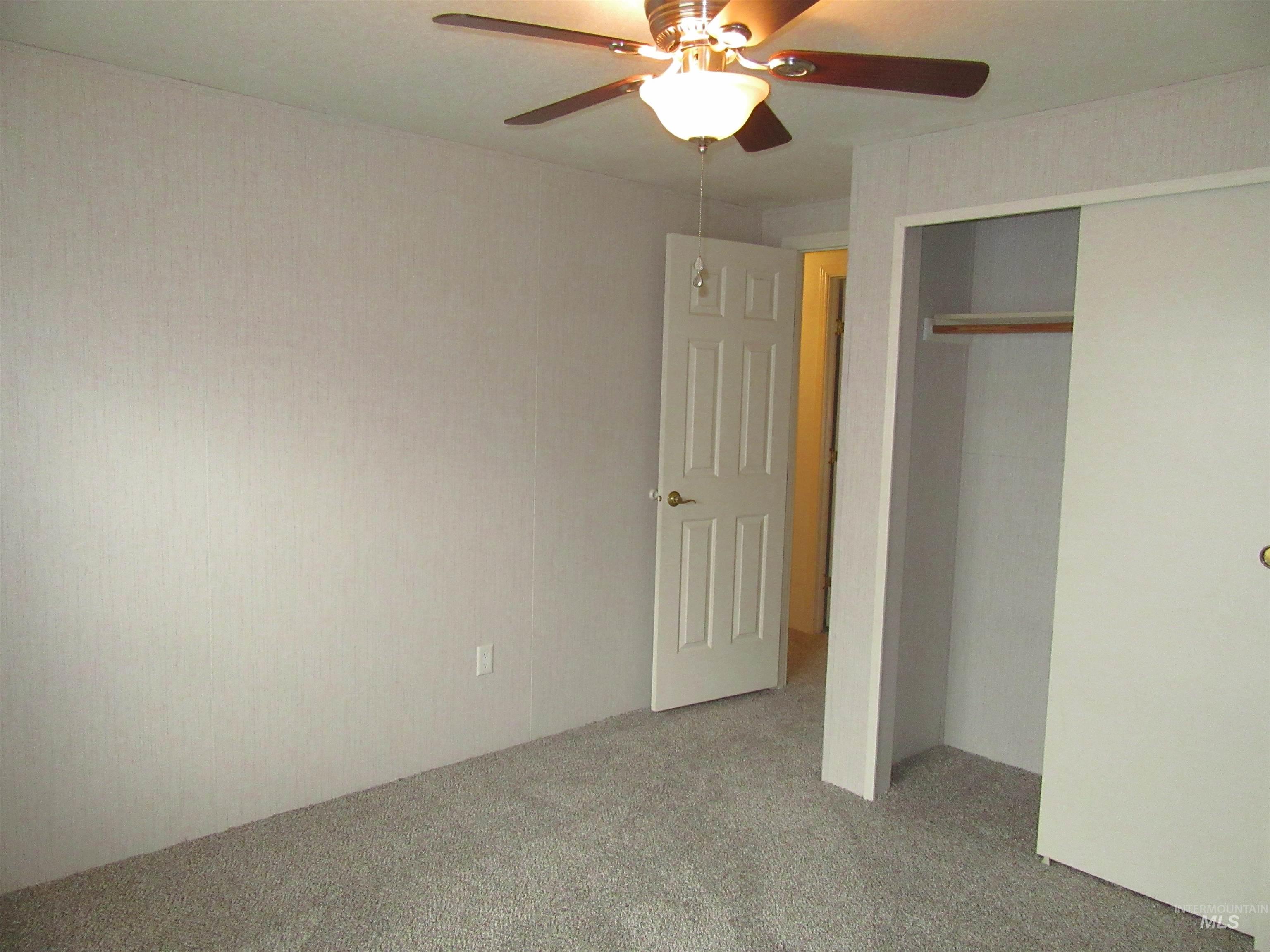 910 Moon Glo Ave, Buhl, Idaho 83316, 3 Bedrooms, 2 Bathrooms, Residential For Sale, Price $137,500,MLS 98971062