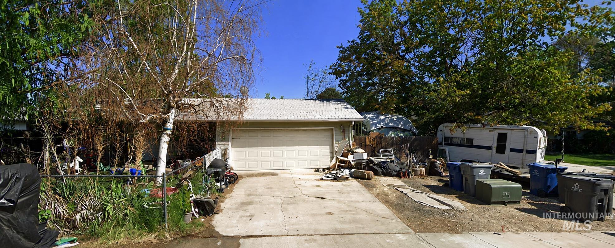 2309 Carter Ct, Caldwell, Idaho 83605, 3 Bedrooms, 1.5 Bathrooms, Residential For Sale, Price $218,400, 98971063