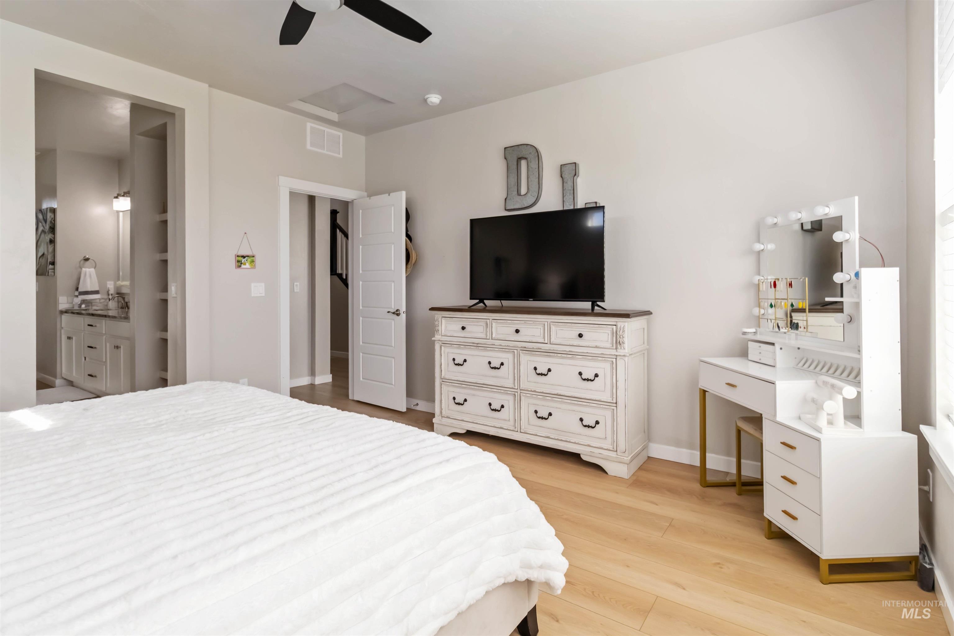 892 N. Chastain Lane, Eagle, Idaho 83616, 5 Bedrooms, 2.5 Bathrooms, Residential For Sale, Price $777,000, 98971065