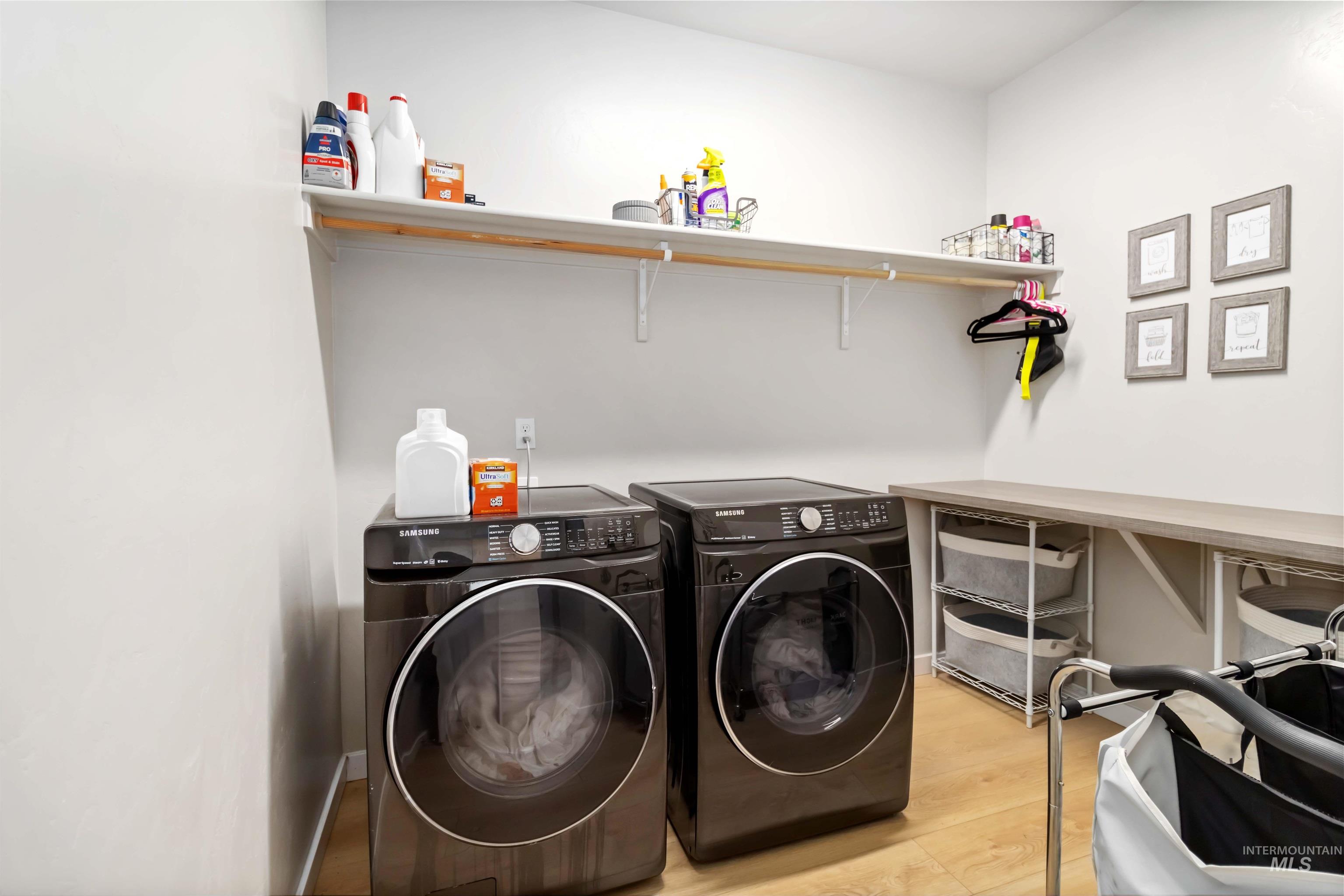 892 N. Chastain Lane, Eagle, Idaho 83616, 5 Bedrooms, 2.5 Bathrooms, Residential For Sale, Price $777,000, 98971065