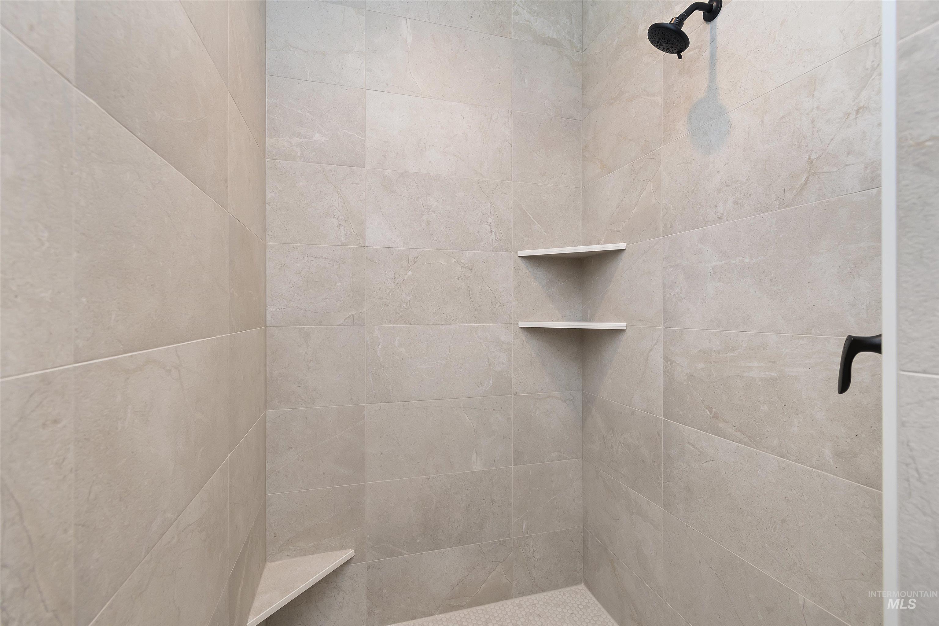 6402 E One Tree Place, Eagle, Idaho 83629, 3 Bedrooms, 2 Bathrooms, Residential For Sale, Price $719,880,MLS 98971066