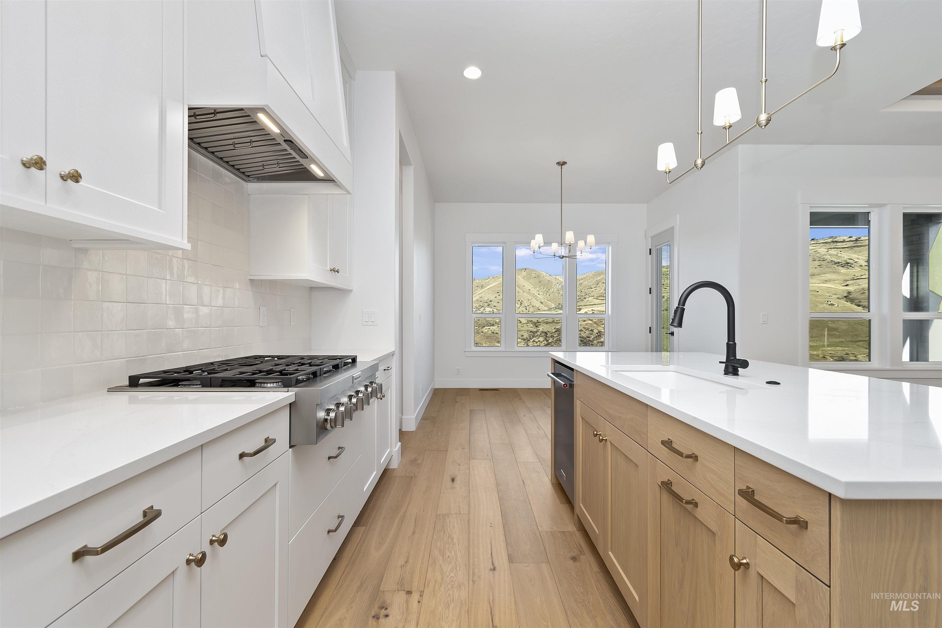 6402 E One Tree Place, Eagle, Idaho 83629, 3 Bedrooms, 2 Bathrooms, Residential For Sale, Price $719,880,MLS 98971066