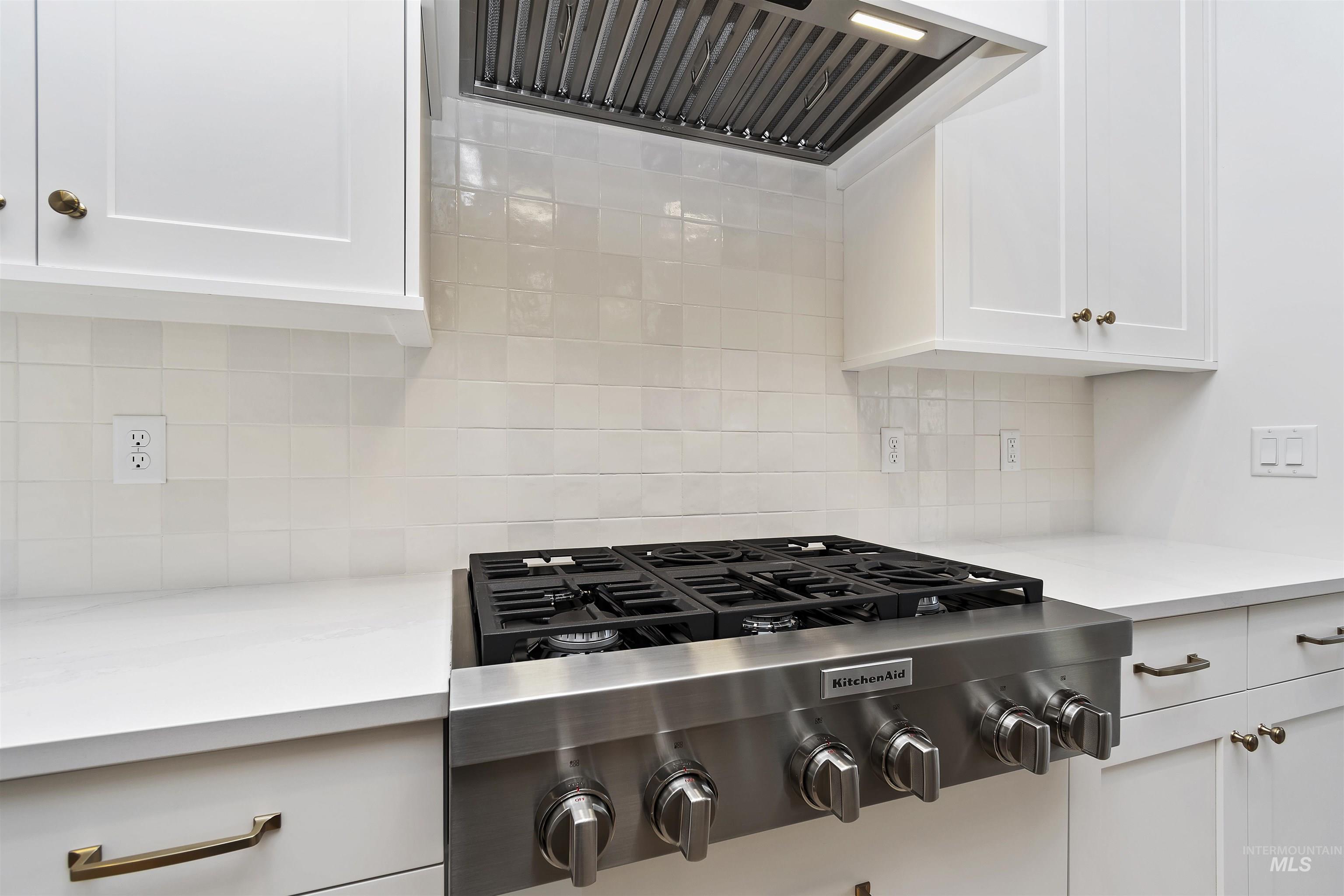 6402 E One Tree Place, Eagle, Idaho 83629, 3 Bedrooms, 2 Bathrooms, Residential For Sale, Price $719,880,MLS 98971066