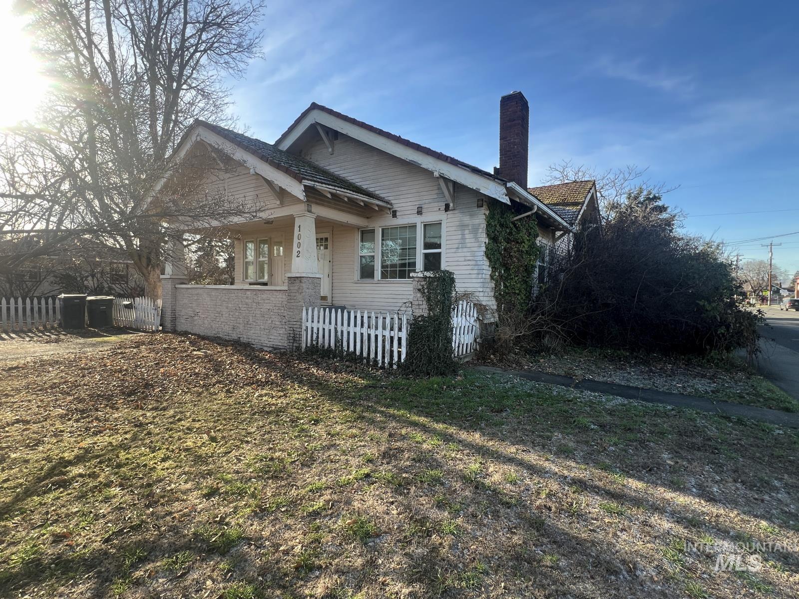 1002 9th Street, Clarkston, Washington 99403, 5 Bedrooms, 1.5 Bathrooms, Residential For Sale, Price $269,900, 98971069