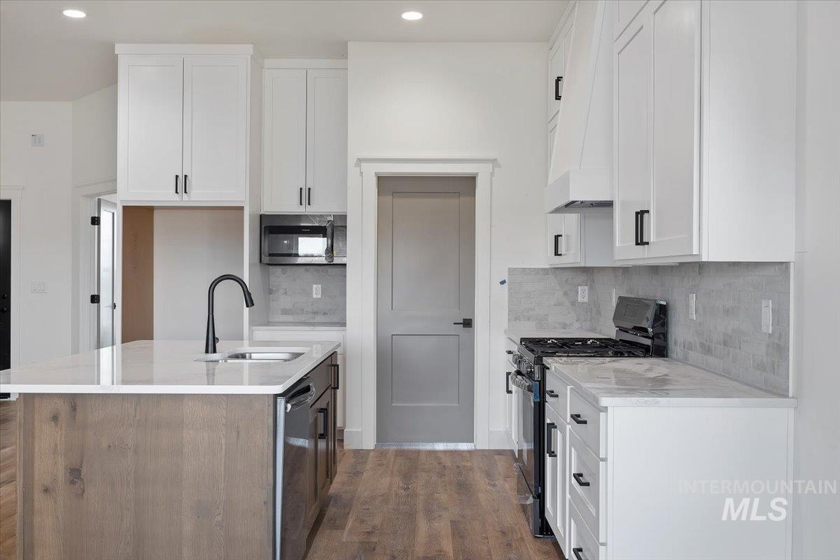 41 Sunset Loop, Jerome, Idaho 83338, 3 Bedrooms, 2 Bathrooms, Residential For Sale, Price $534,900, 98971081