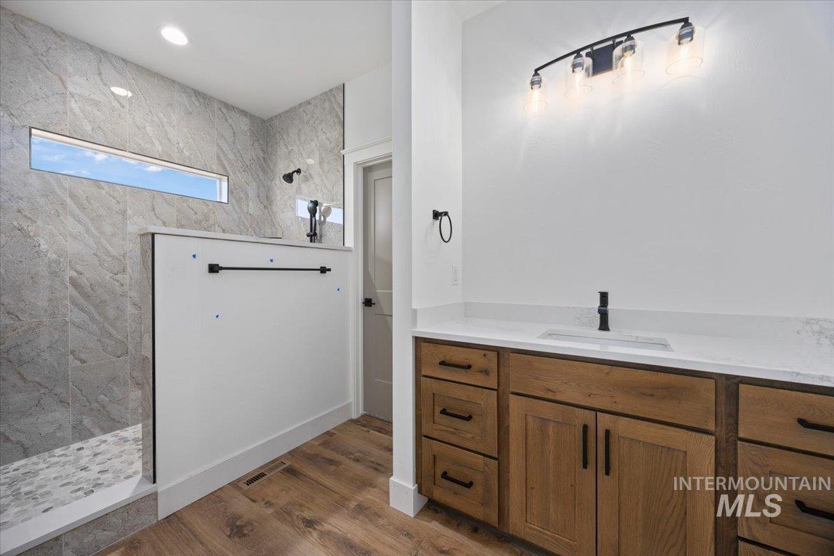 41 Sunset Loop, Jerome, Idaho 83338, 3 Bedrooms, 2 Bathrooms, Residential For Sale, Price $534,900, 98971081