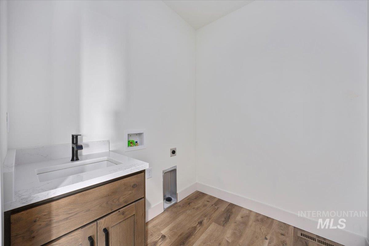 41 Sunset Loop, Jerome, Idaho 83338, 3 Bedrooms, 2 Bathrooms, Residential For Sale, Price $534,900, 98971081