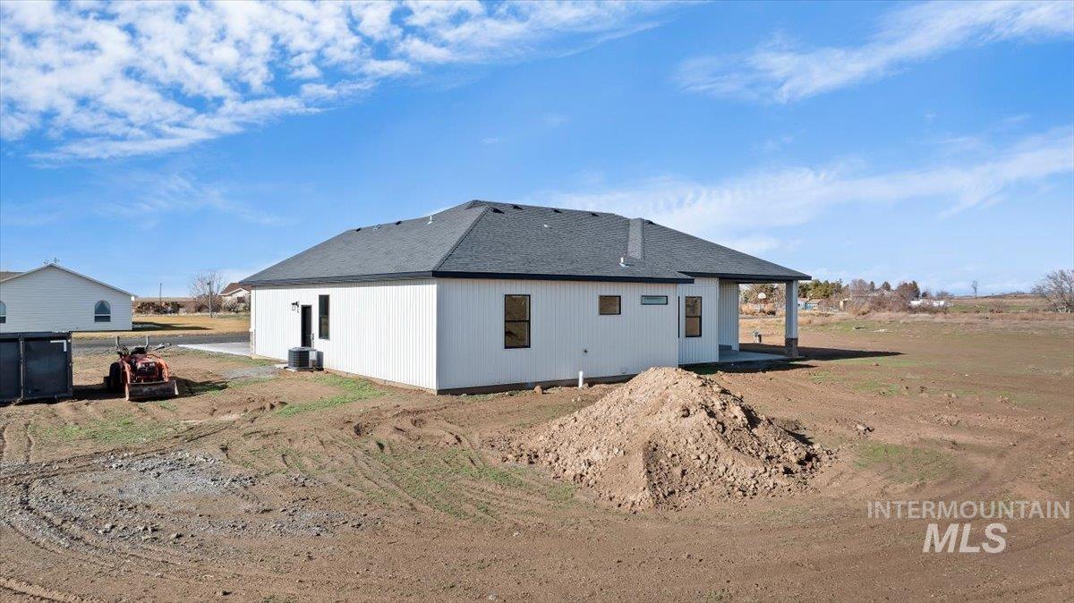 41 Sunset Loop, Jerome, Idaho 83338, 3 Bedrooms, 2 Bathrooms, Residential For Sale, Price $534,900, 98971081