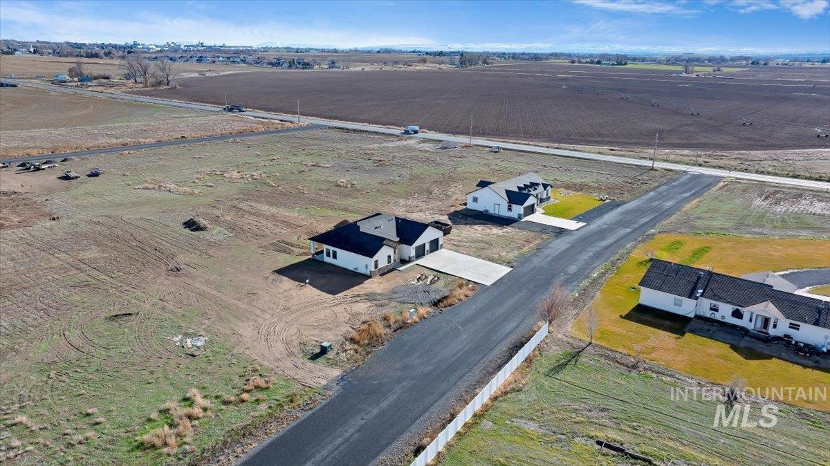 41 Sunset Loop, Jerome, Idaho 83338, 3 Bedrooms, 2 Bathrooms, Residential For Sale, Price $534,900, 98971081