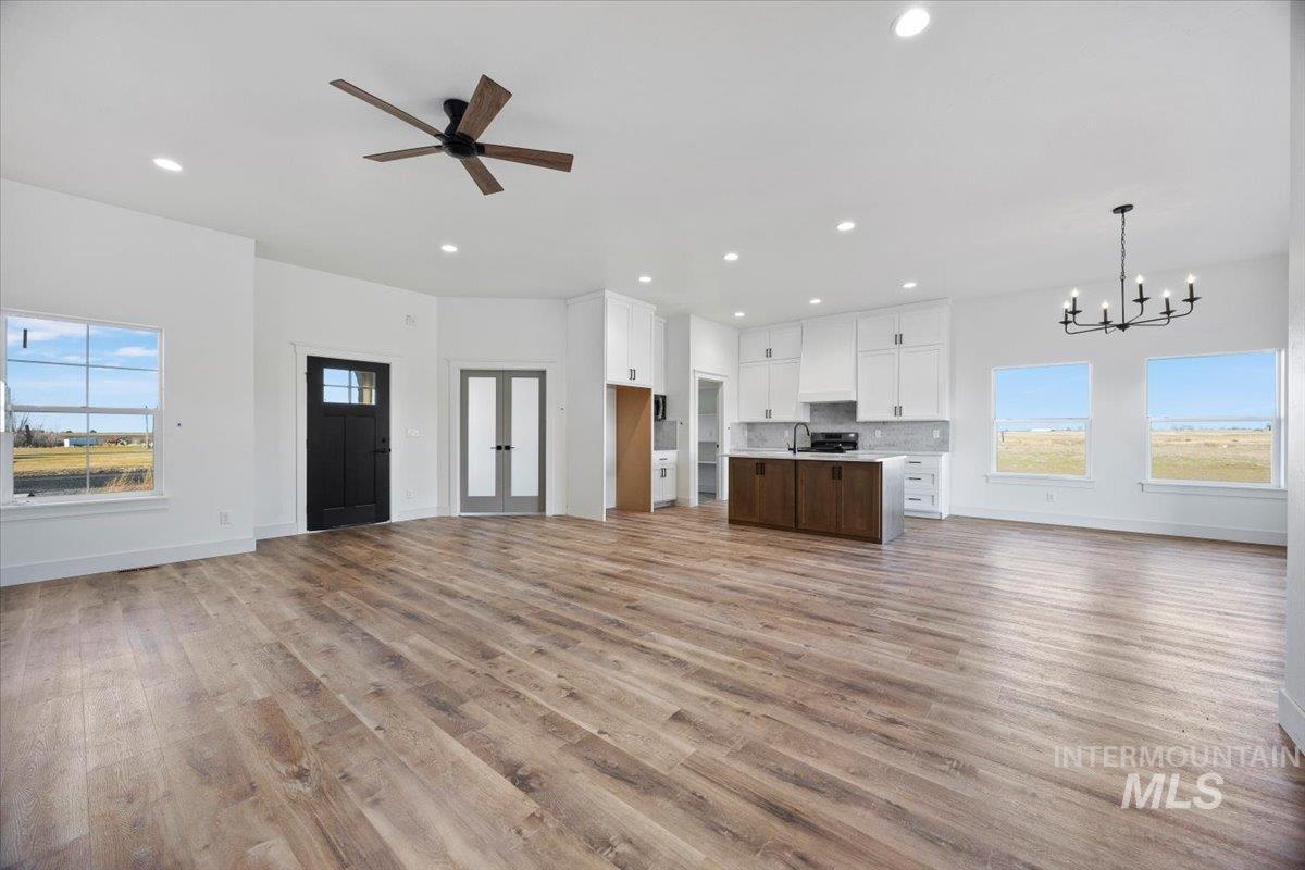 41 Sunset Loop, Jerome, Idaho 83338, 3 Bedrooms, 2 Bathrooms, Residential For Sale, Price $534,900, 98971081