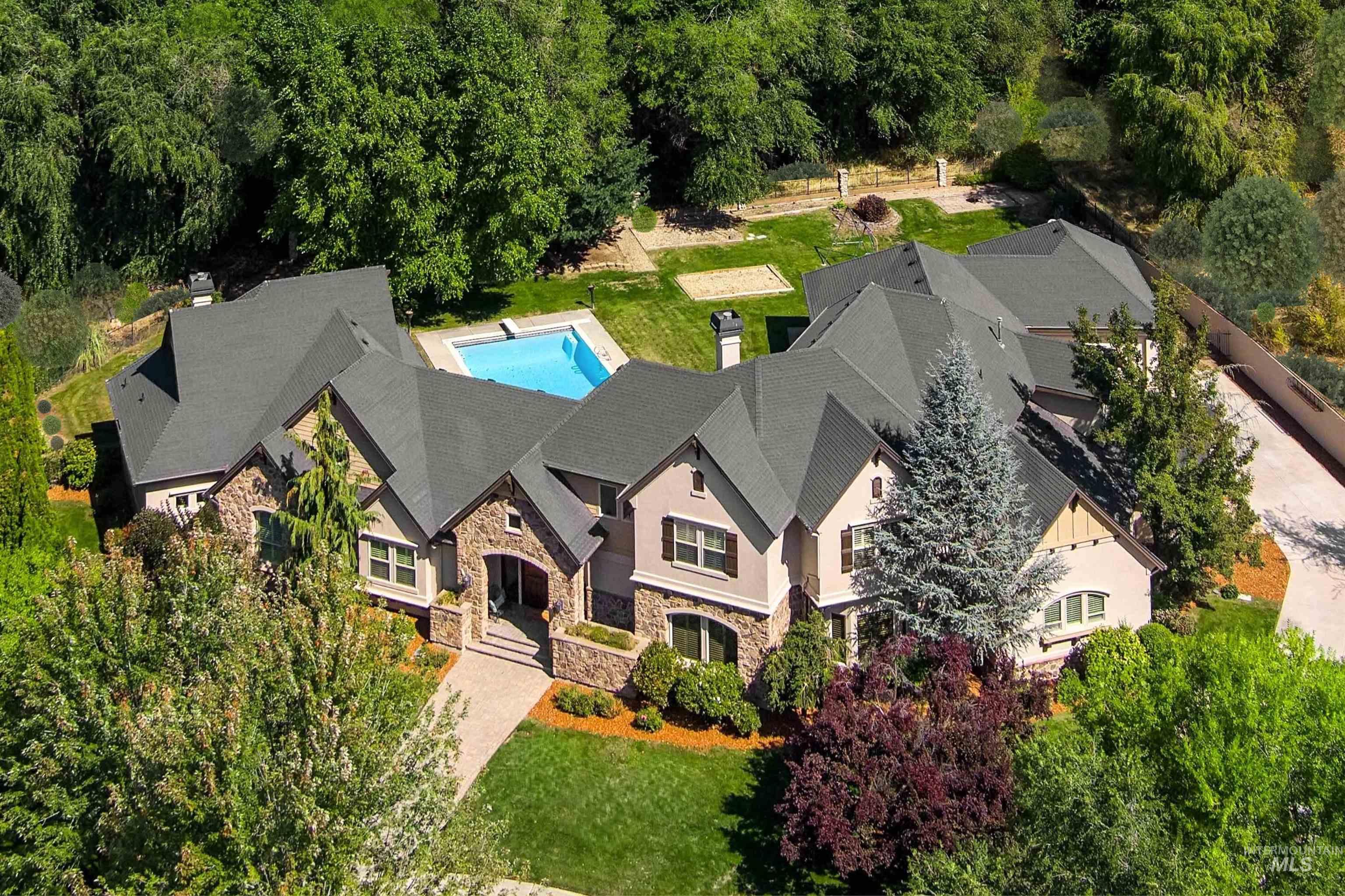 1450 E Covey Run Ct, Eagle, Idaho 83616, 5 Bedrooms, 6 Bathrooms, Residential For Sale, Price $2,150,000,MLS 98971085