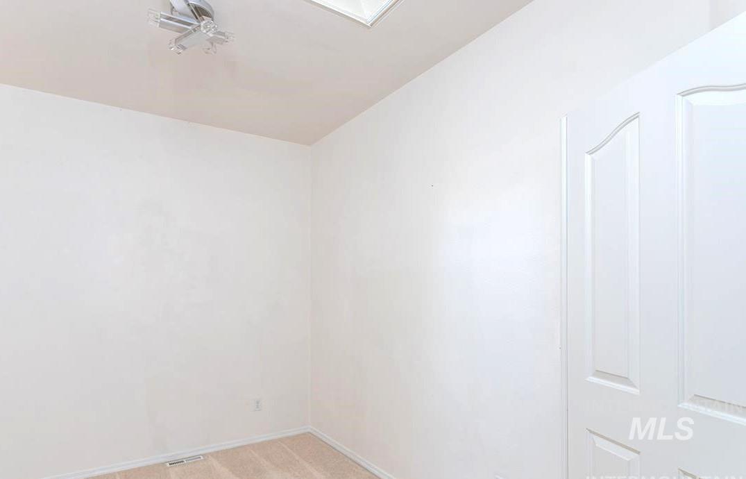 8989 W Landmark, Boise, Idaho 83704, 2 Bedrooms, 2 Bathrooms, Residential For Sale, Price $369,900,MLS 98971089