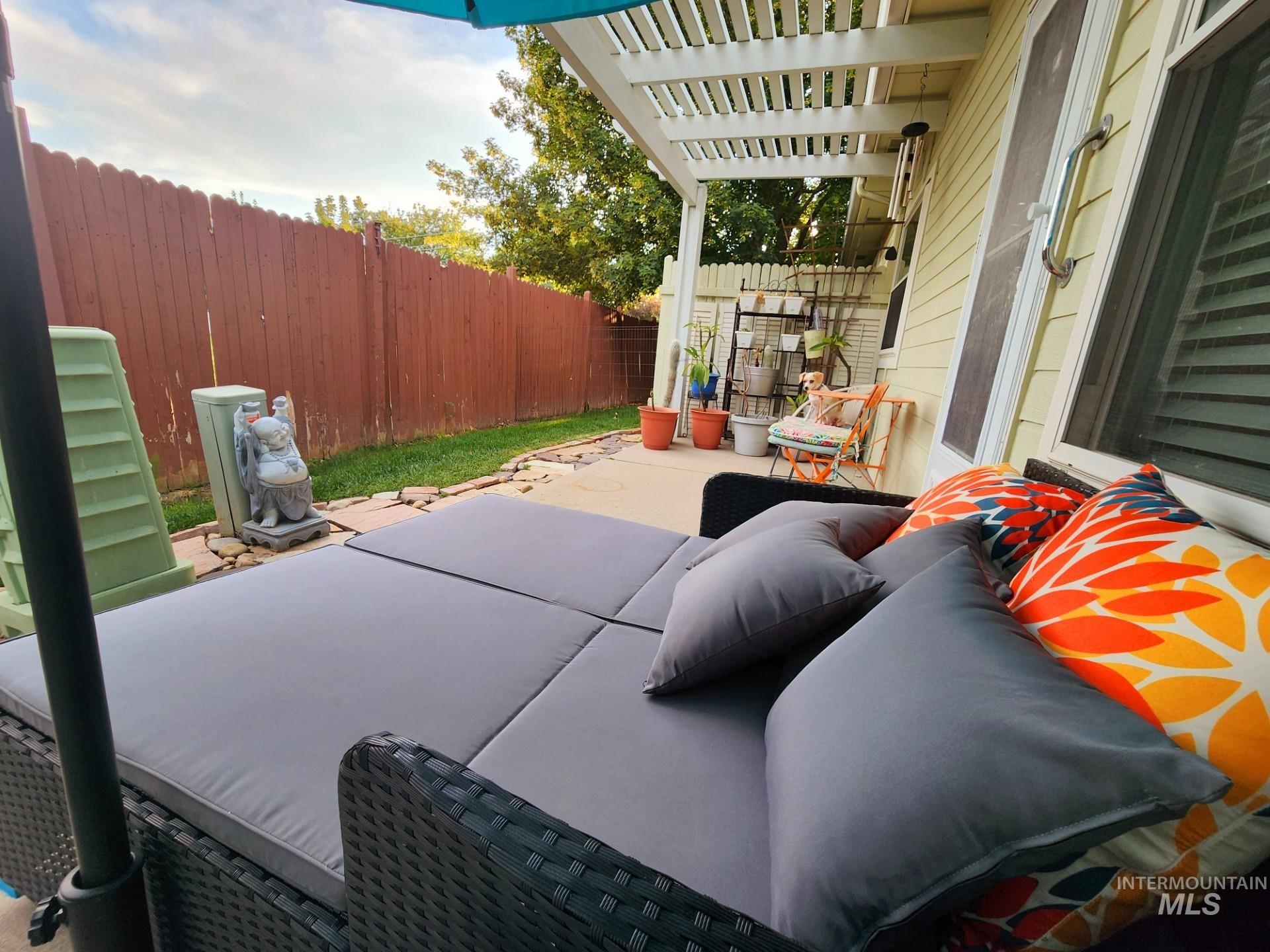 8989 W Landmark, Boise, Idaho 83704, 2 Bedrooms, 2 Bathrooms, Residential For Sale, Price $369,900,MLS 98971089