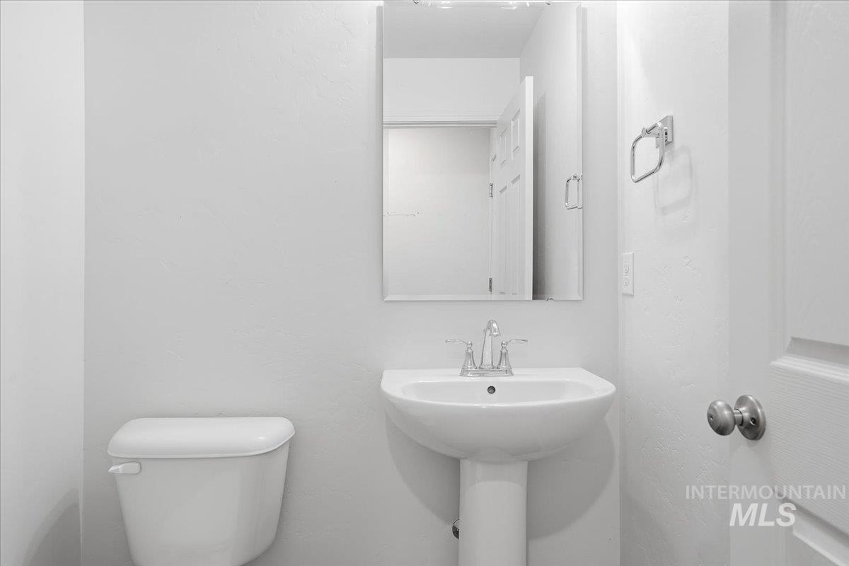 12350 Amorica St, Caldwell, Idaho 83607, 4 Bedrooms, 2.5 Bathrooms, Residential For Sale, Price $434,900, 98971093