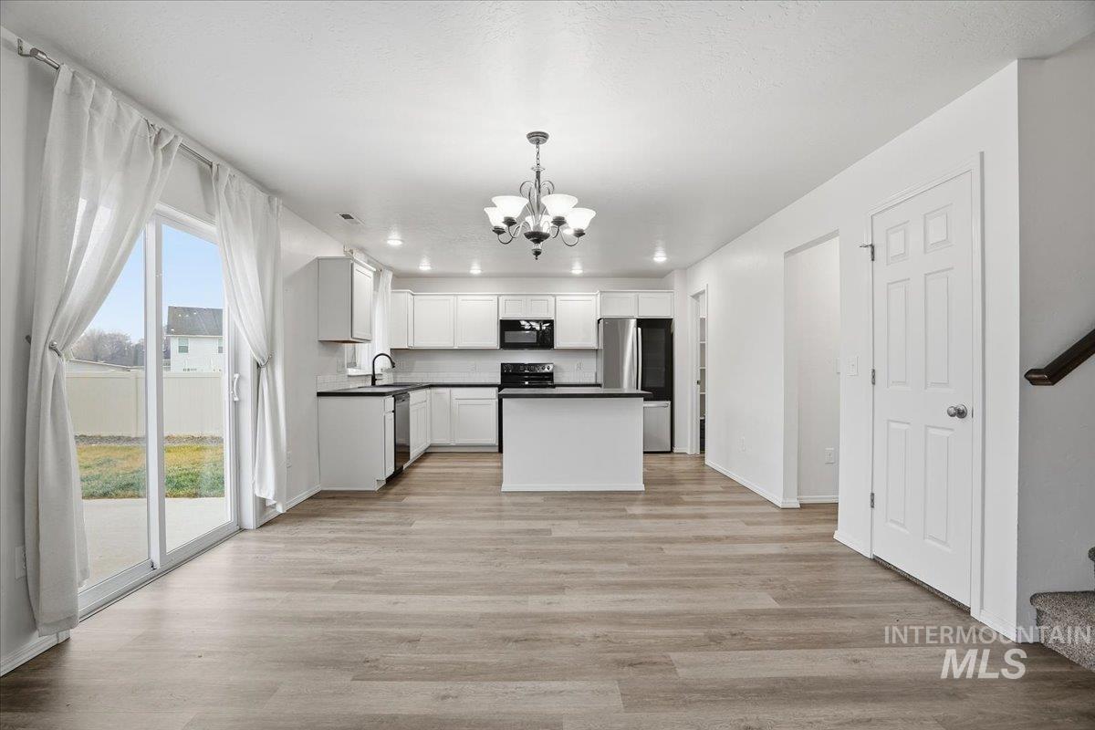 12350 Amorica St, Caldwell, Idaho 83607, 4 Bedrooms, 2.5 Bathrooms, Residential For Sale, Price $434,900, 98971093