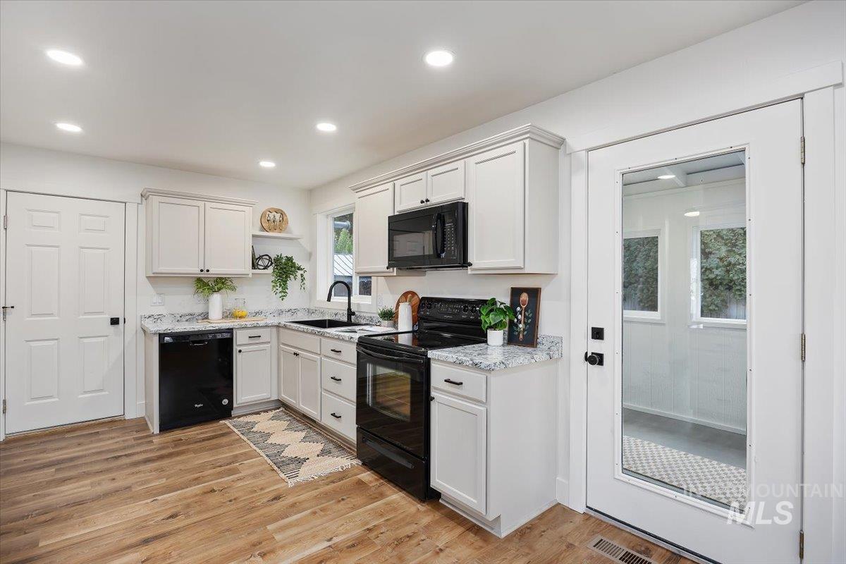 2172 Rusty Ct, Twin Falls, Idaho 83301, 4 Bedrooms, 2.5 Bathrooms, Residential For Sale, Price $478,500, 98971099