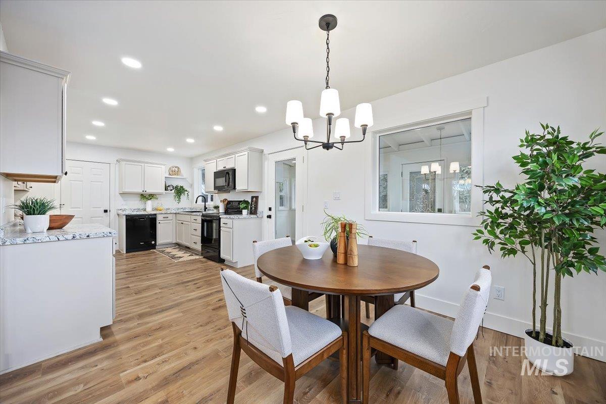 2172 Rusty Ct, Twin Falls, Idaho 83301, 4 Bedrooms, 2.5 Bathrooms, Residential For Sale, Price $478,500, 98971099