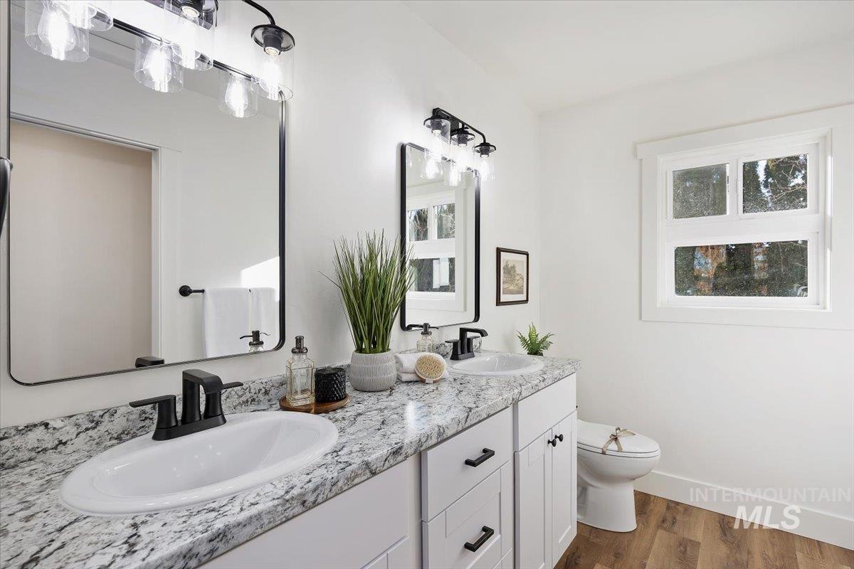 2172 Rusty Ct, Twin Falls, Idaho 83301, 4 Bedrooms, 2.5 Bathrooms, Residential For Sale, Price $478,500, 98971099