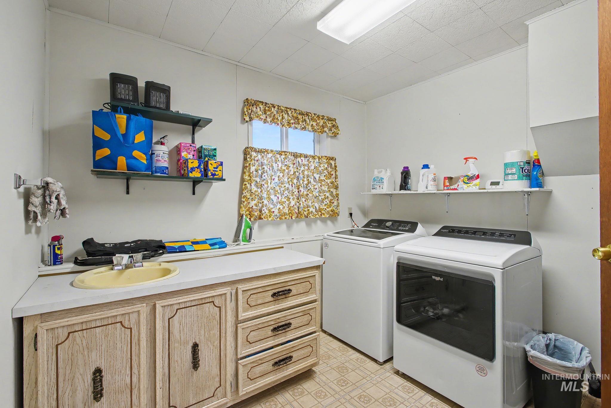 1103 3rd Street, Asotin, Washington 99402, 5 Bedrooms, 2 Bathrooms, Residential For Sale, Price $498,000, 98971109