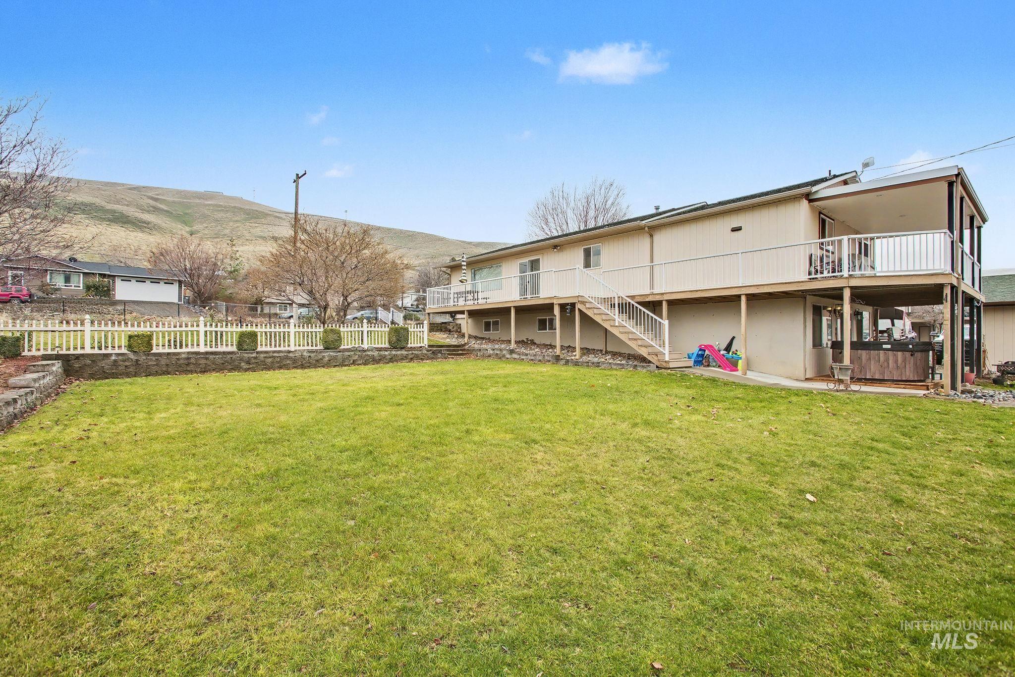 1103 3rd Street, Asotin, Washington 99402, 5 Bedrooms, 2 Bathrooms, Residential For Sale, Price $499,000,MLS 98971109