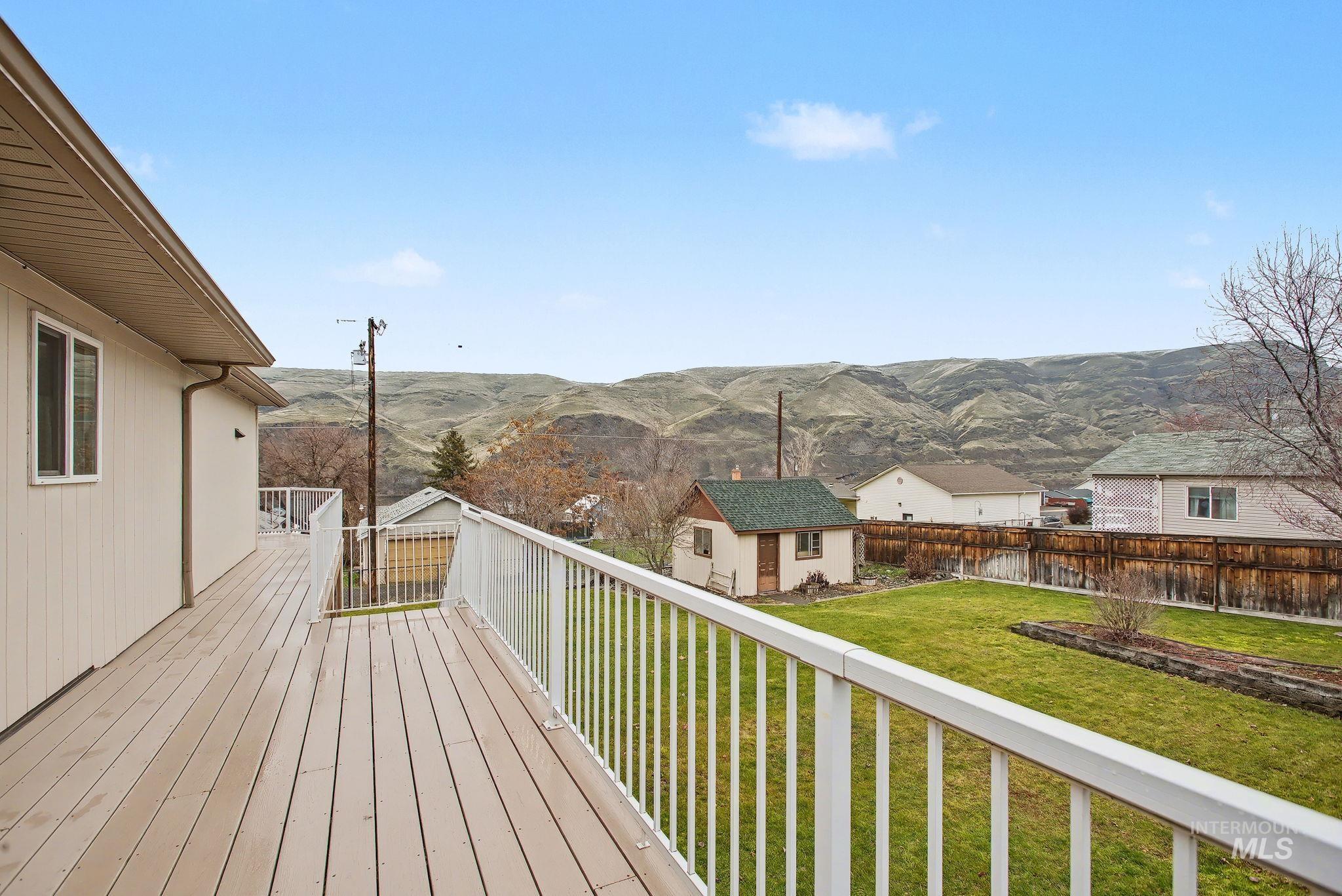 1103 3rd Street, Asotin, Washington 99402, 5 Bedrooms, 2 Bathrooms, Residential For Sale, Price $498,000, 98971109