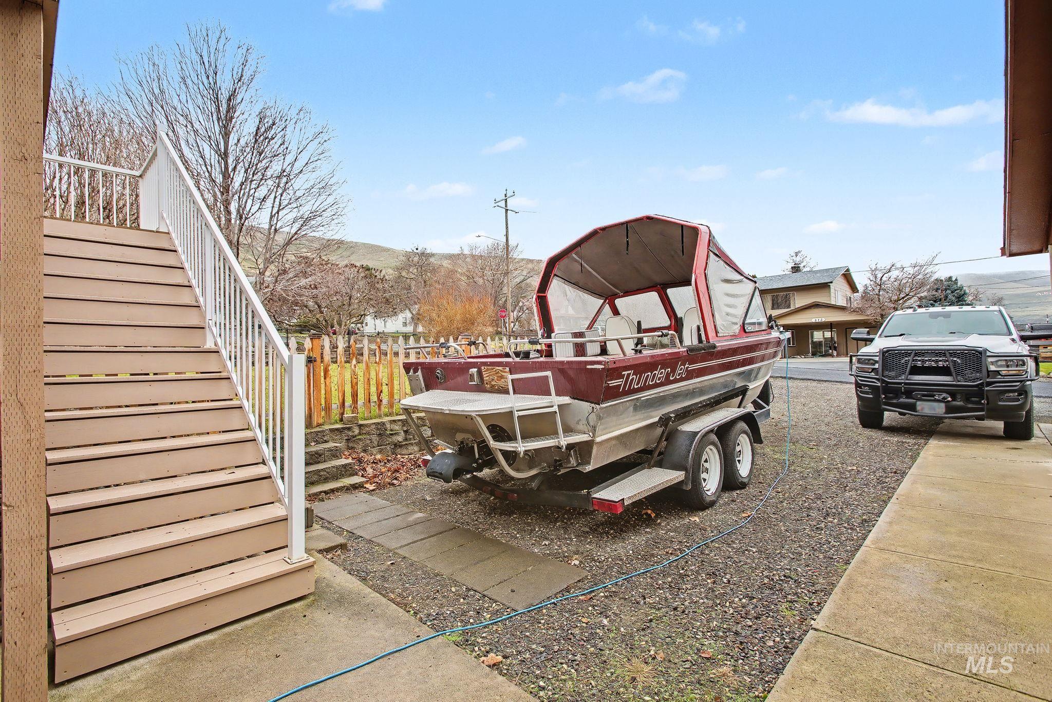 1103 3rd Street, Asotin, Washington 99402, 5 Bedrooms, 2 Bathrooms, Residential For Sale, Price $499,000,MLS 98971109