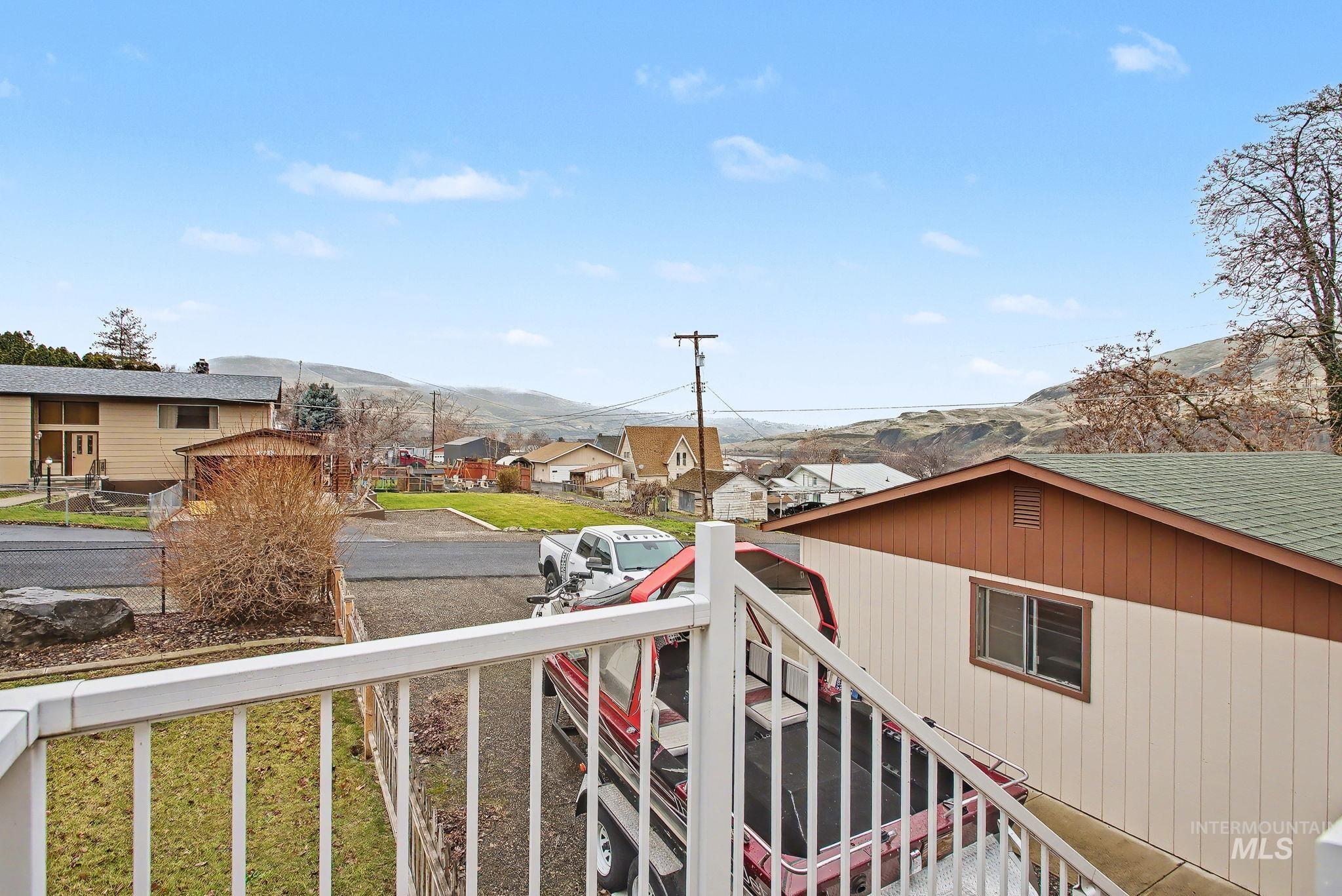 1103 3rd Street, Asotin, Washington 99402, 5 Bedrooms, 2 Bathrooms, Residential For Sale, Price $499,000,MLS 98971109