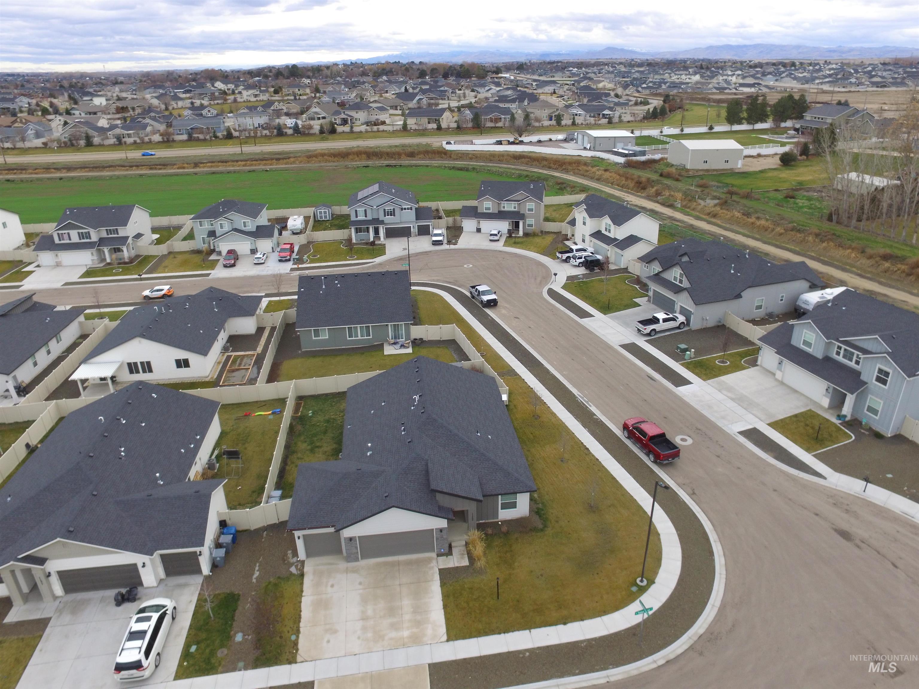 11389 W Tiekel River Street, Nampa, Idaho 83686, 3 Bedrooms, 2 Bathrooms, Residential For Sale, Price $419,999,MLS 98971117