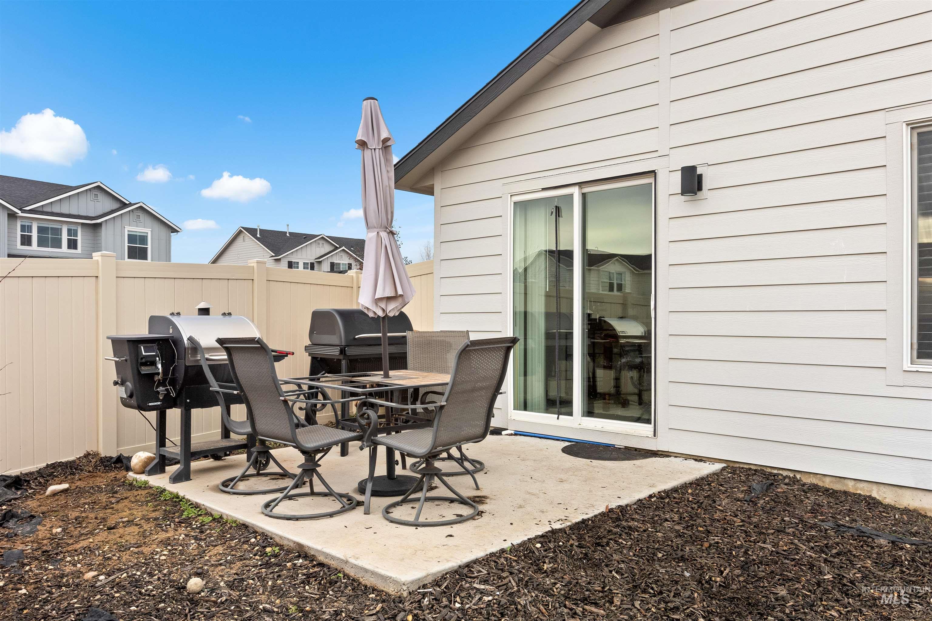 11389 W Tiekel River Street, Nampa, Idaho 83686, 3 Bedrooms, 2 Bathrooms, Residential For Sale, Price $419,999,MLS 98971117