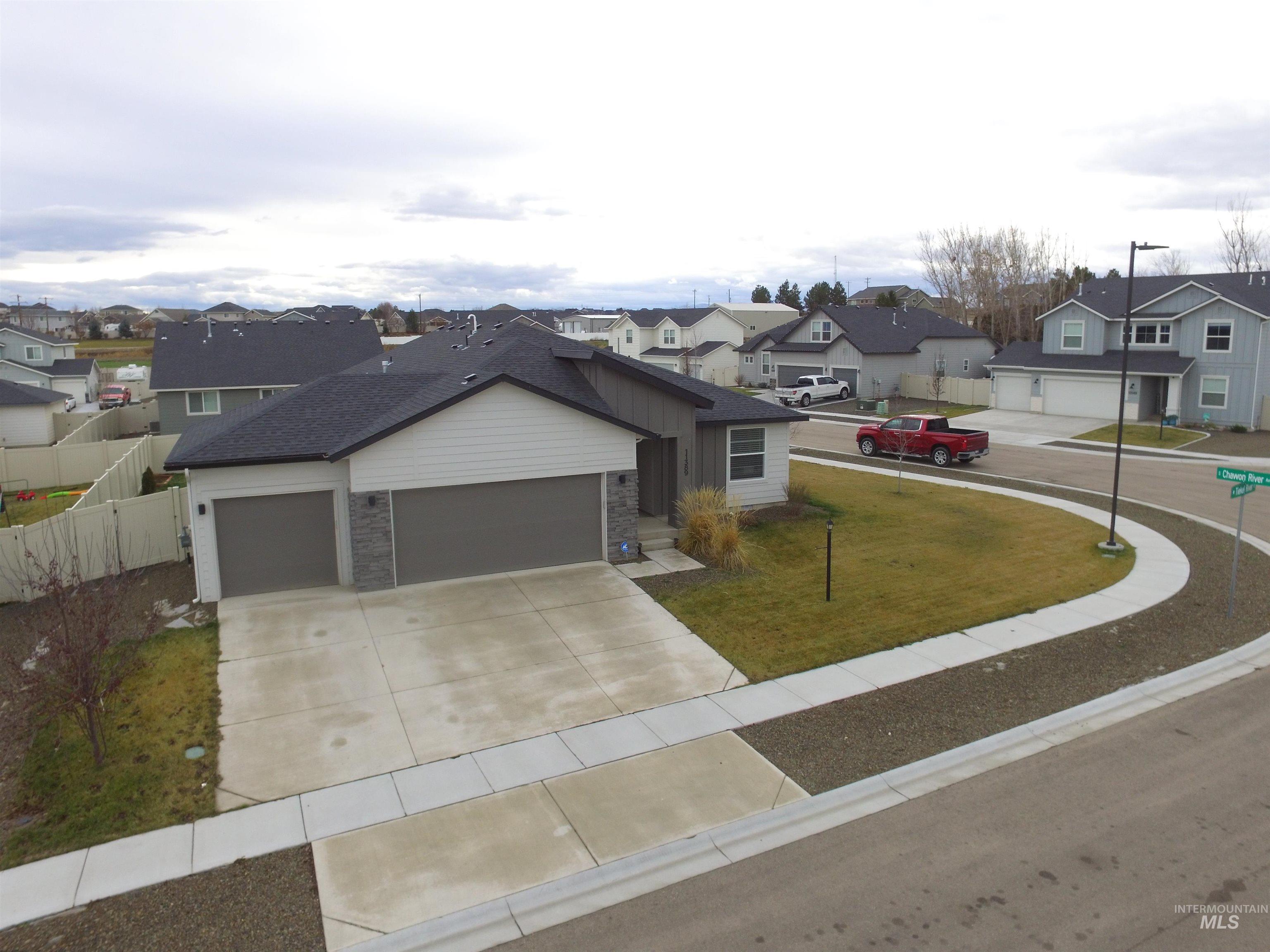 11389 W Tiekel River Street, Nampa, Idaho 83686, 3 Bedrooms, 2 Bathrooms, Residential For Sale, Price $419,999,MLS 98971117