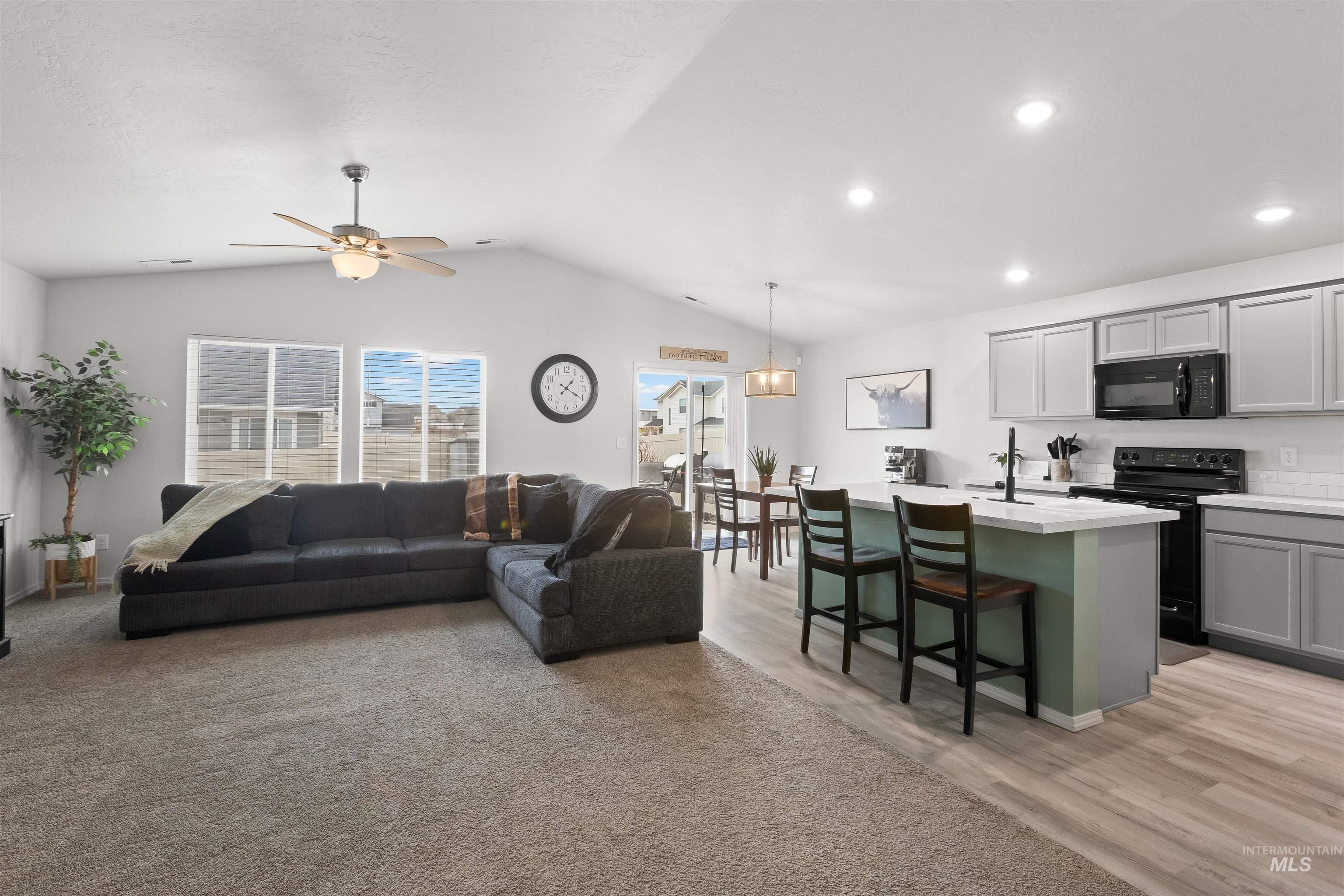 11389 W Tiekel River Street, Nampa, Idaho 83686, 3 Bedrooms, 2 Bathrooms, Residential For Sale, Price $419,999,MLS 98971117