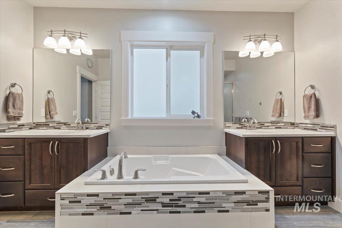 18588 Matterhorn, Nampa, Idaho 83687, 4 Bedrooms, 2 Bathrooms, Residential For Sale, Price $499,900,MLS 98971118