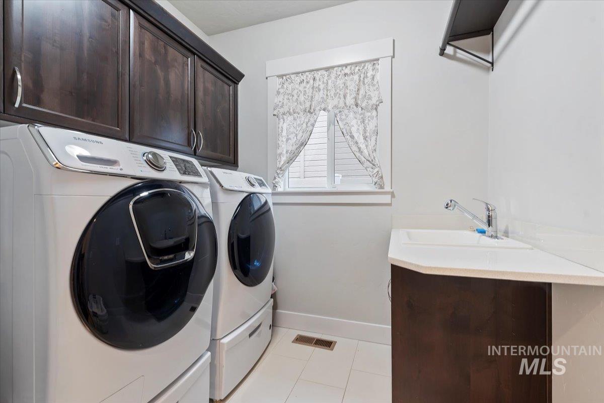 18588 Matterhorn, Nampa, Idaho 83687, 4 Bedrooms, 2 Bathrooms, Residential For Sale, Price $499,900,MLS 98971118