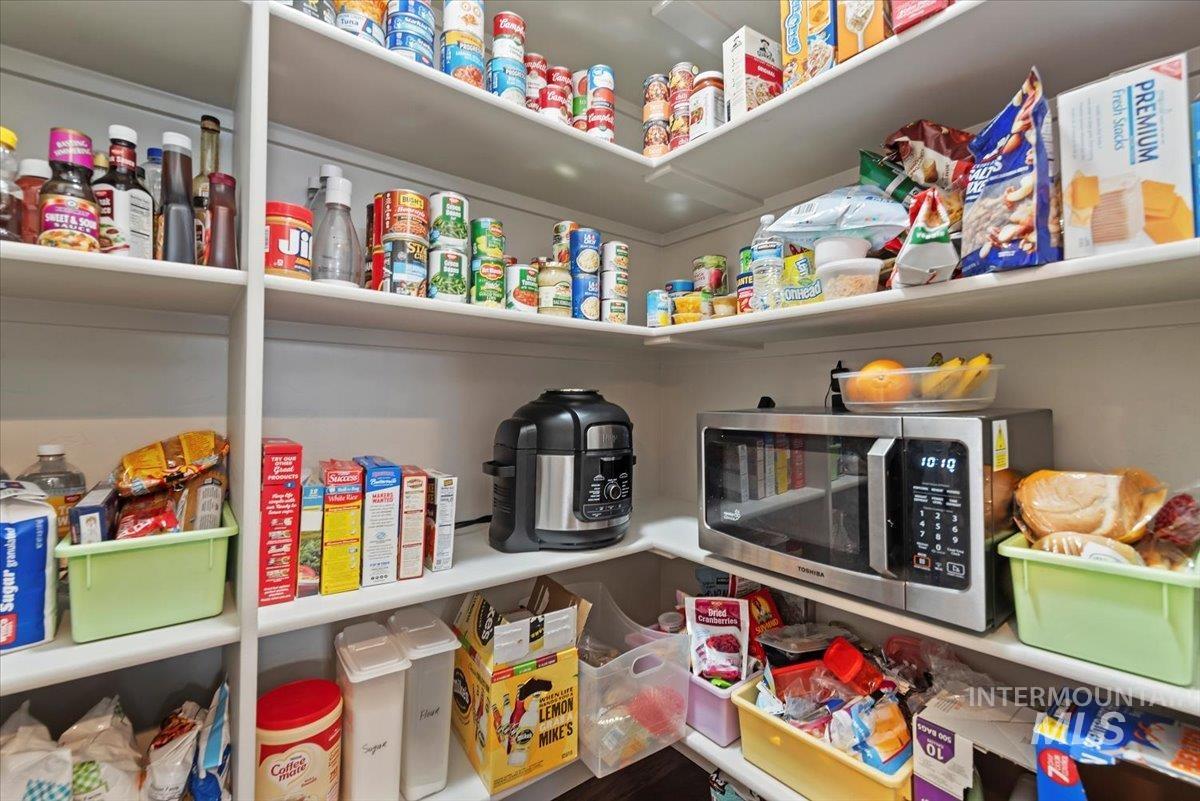 18588 Matterhorn, Nampa, Idaho 83687, 4 Bedrooms, 2 Bathrooms, Residential For Sale, Price $499,900,MLS 98971118