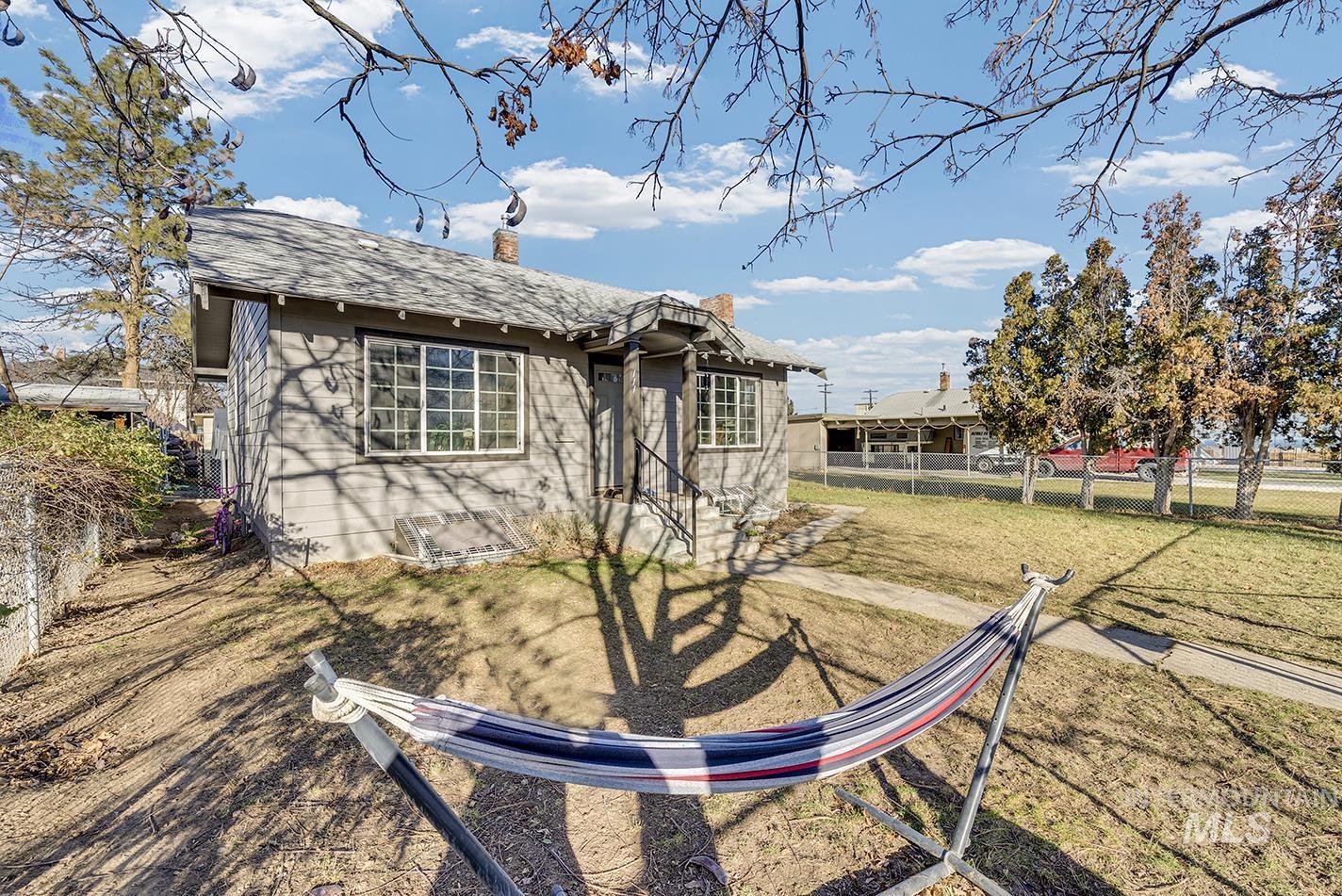 111 19th Ave South, Nampa, Idaho 83651, 4 Bedrooms, 2 Bathrooms, Residential For Sale, Price $375,000,MLS 98971121