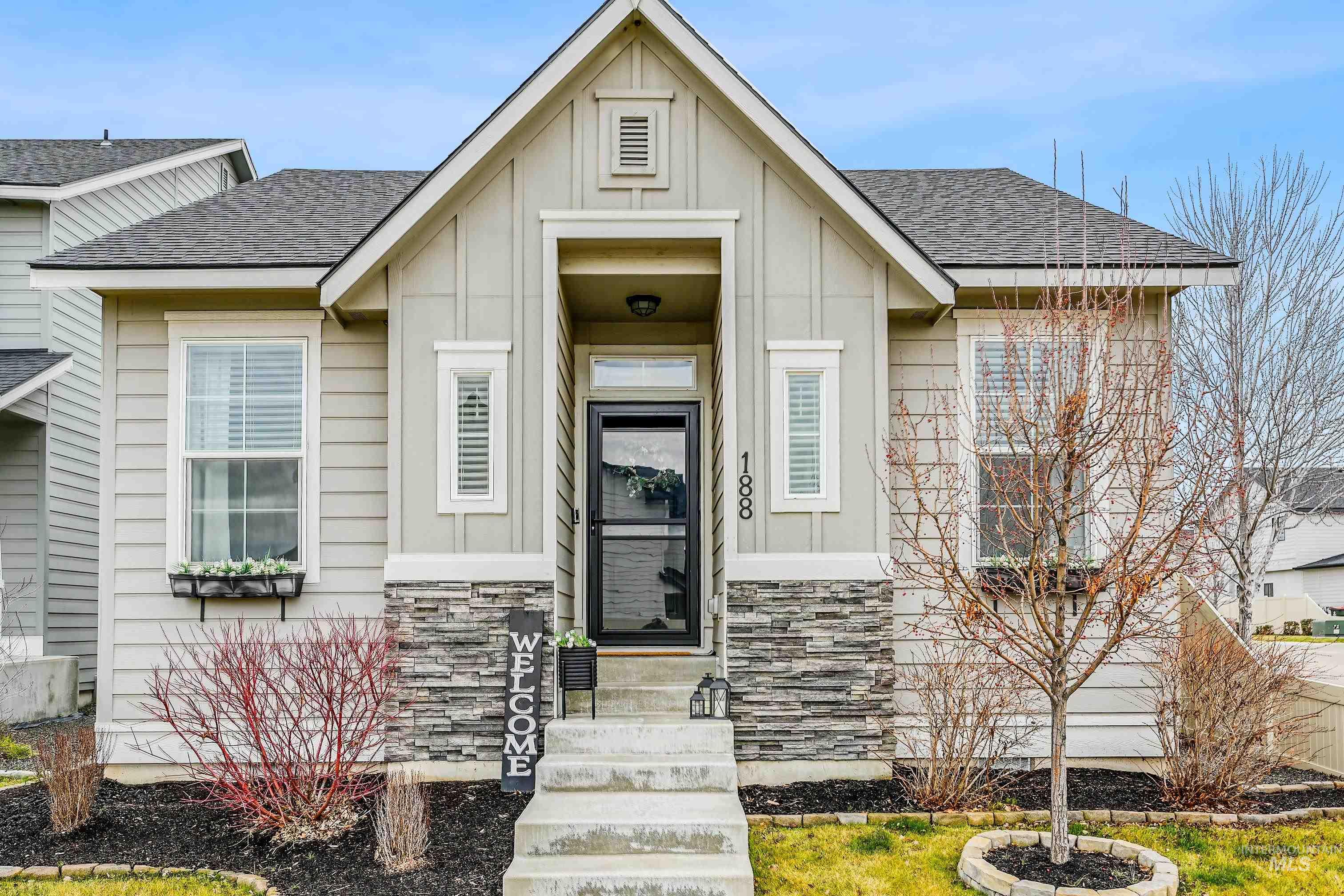 188 S Echo Canyon Avenue, Meridian, Idaho 83642-5406, 3 Bedrooms, 2 Bathrooms, Residential For Sale, Price $425,000, 98971122