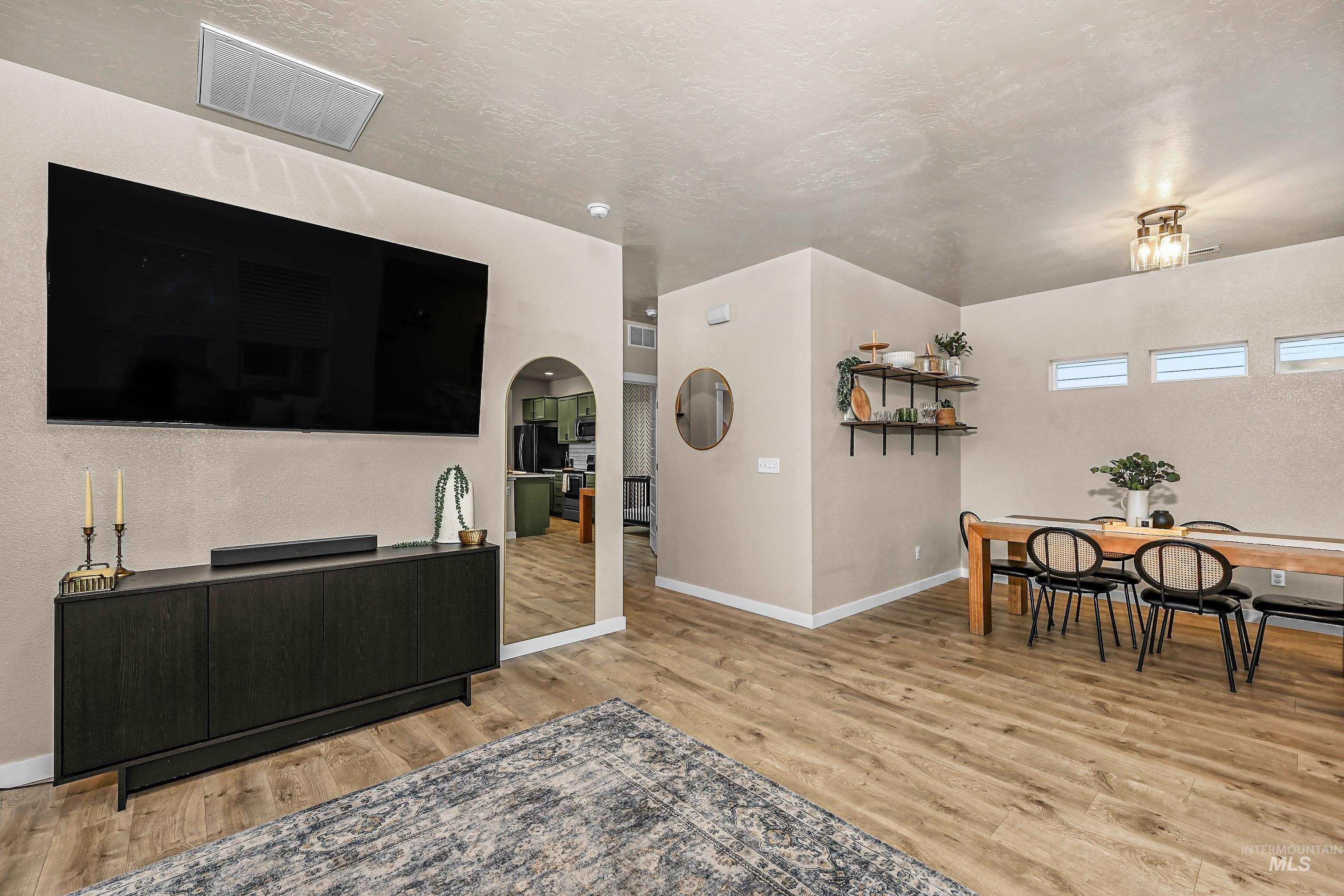 188 S Echo Canyon Avenue, Meridian, Idaho 83642-5406, 3 Bedrooms, 2 Bathrooms, Residential For Sale, Price $425,000, 98971122