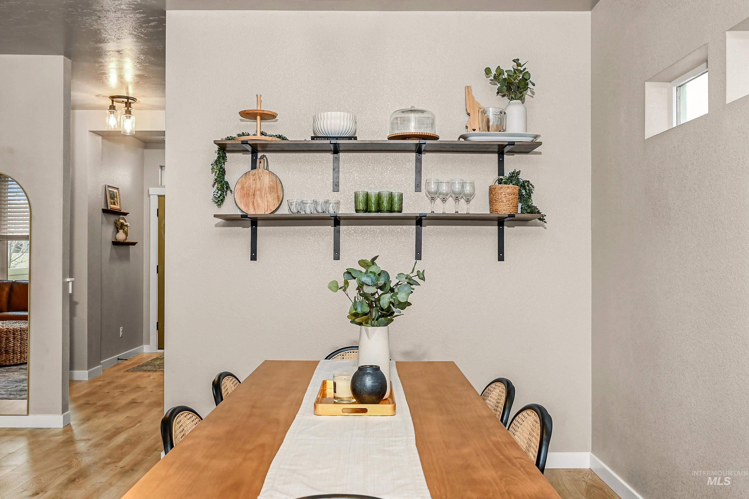 188 S Echo Canyon Avenue, Meridian, Idaho 83642-5406, 3 Bedrooms, 2 Bathrooms, Residential For Sale, Price $425,000, 98971122